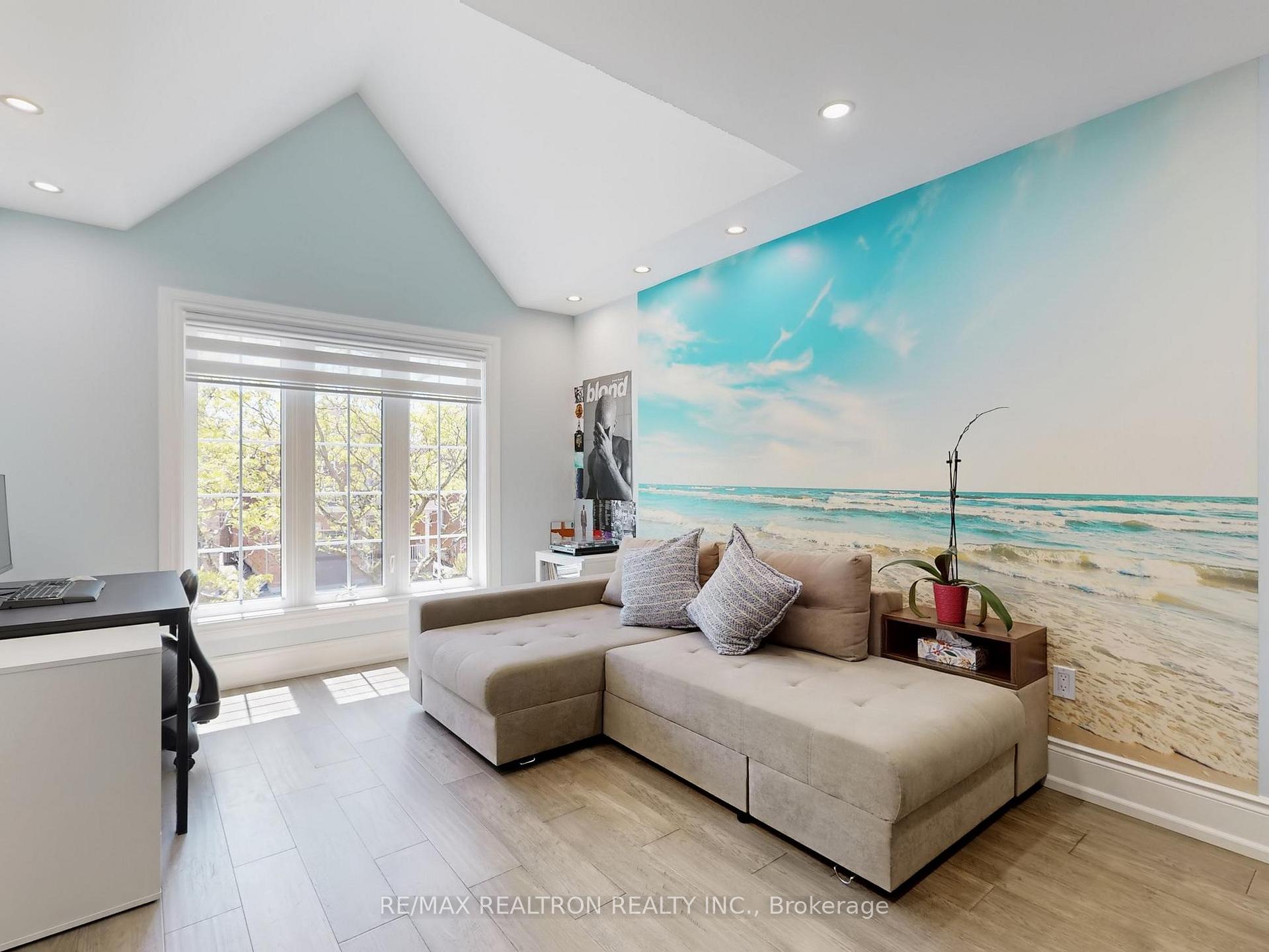 Photo 27 of 115 Bentoak Crescent, Vaughan, Patterson — HOMEH