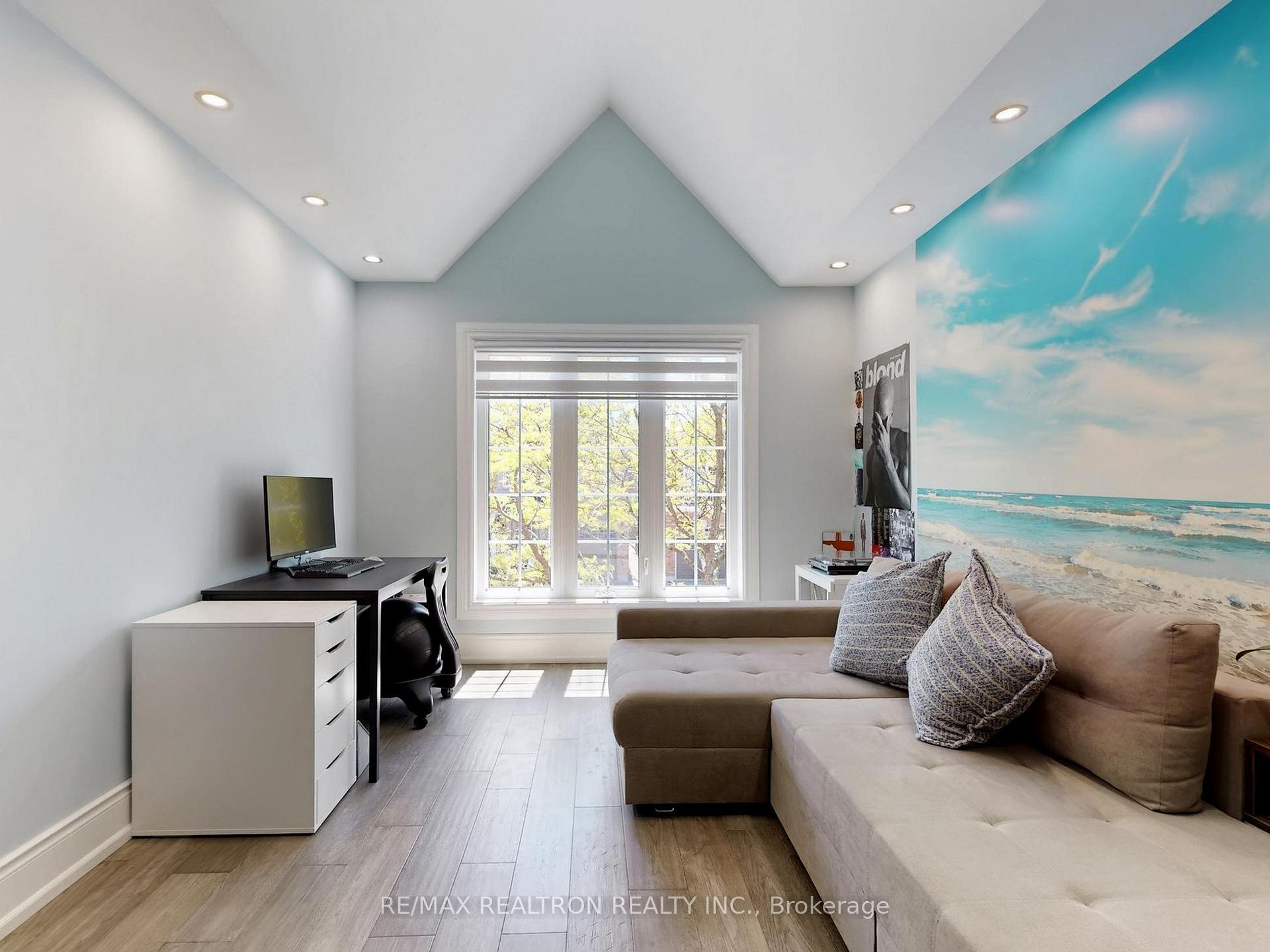 Photo 28 of 115 Bentoak Crescent, Vaughan, Patterson — HOMEH