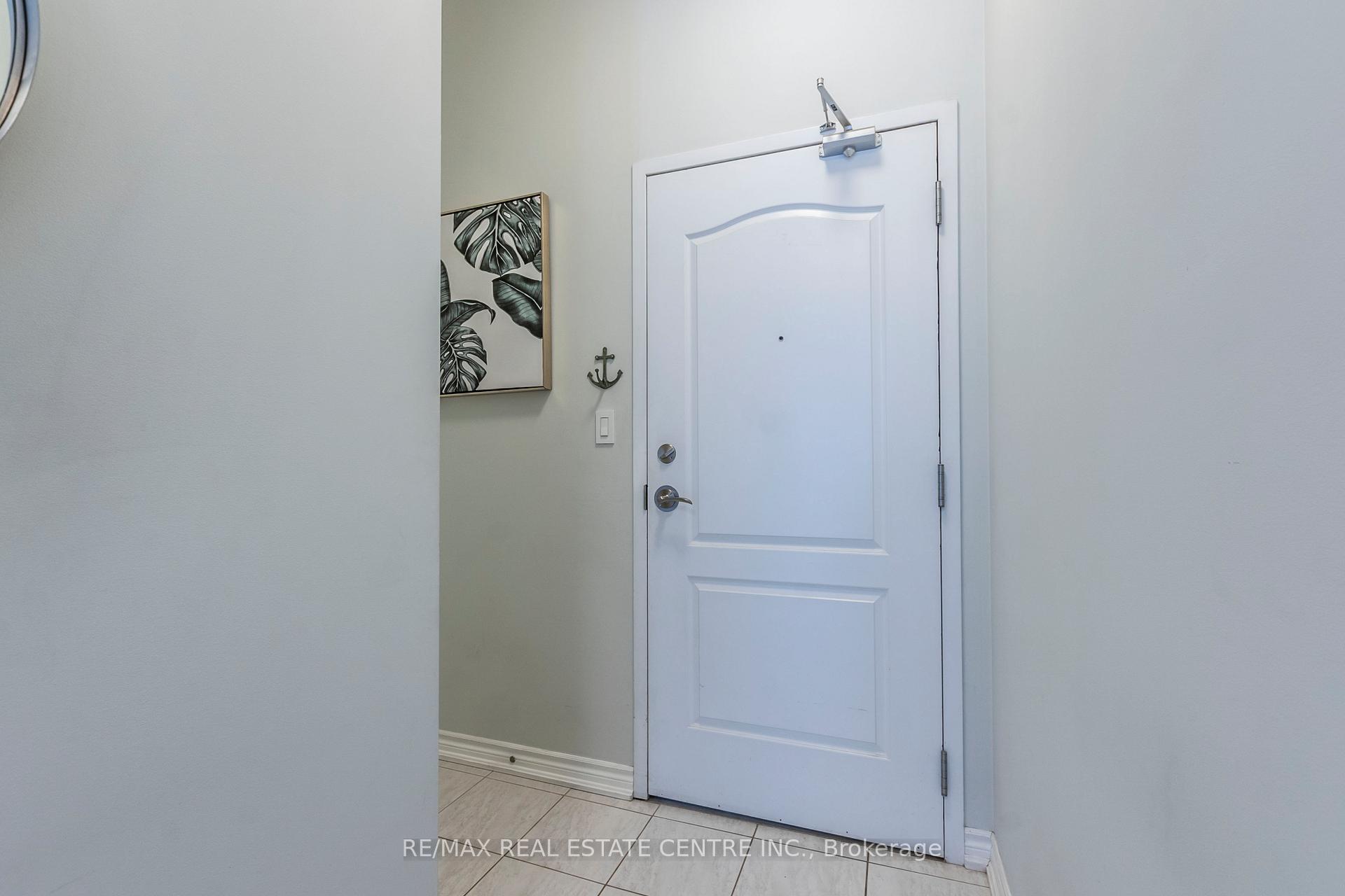 Photo 20 of Unit 108, 5327 Upper Middle Road, Burlington, Orchard — HOMEH