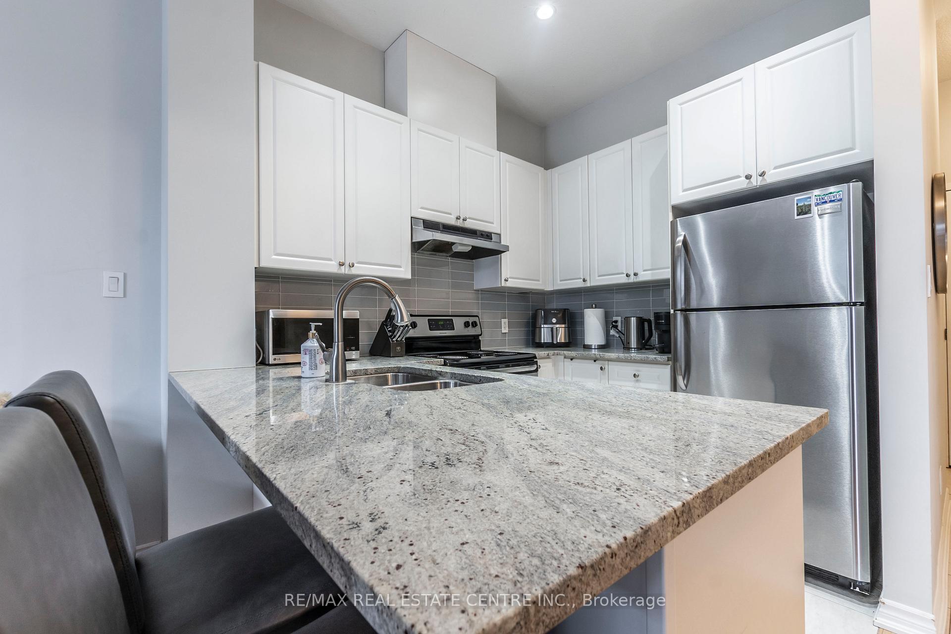 Photo 24 of Unit 108, 5327 Upper Middle Road, Burlington, Orchard — HOMEH