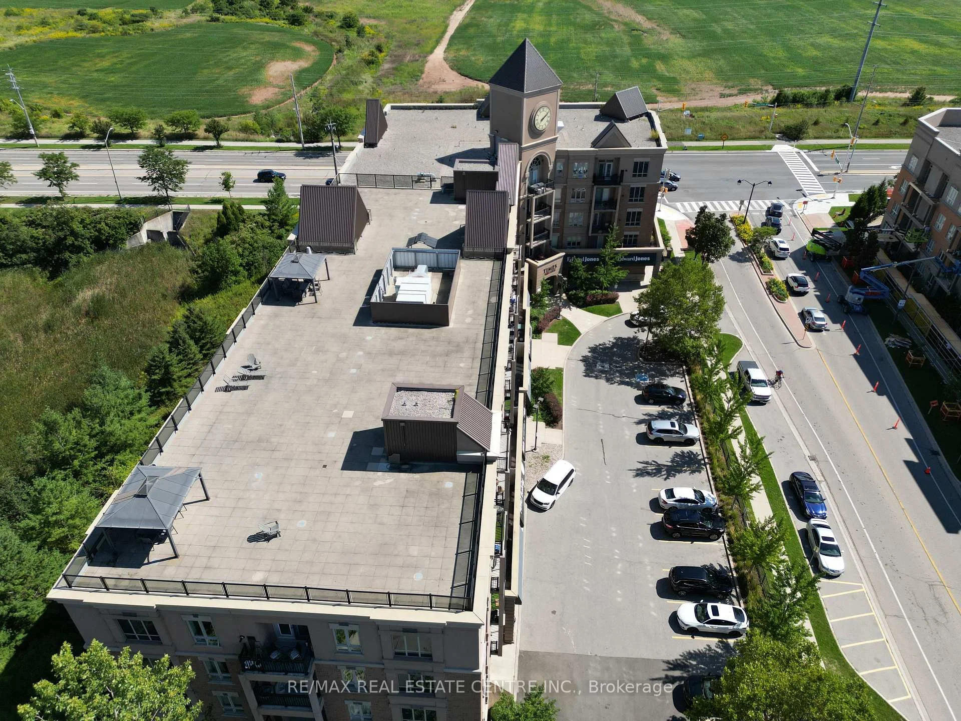 Photo 46 of Unit 108, 5327 Upper Middle Road, Burlington, Orchard — HOMEH