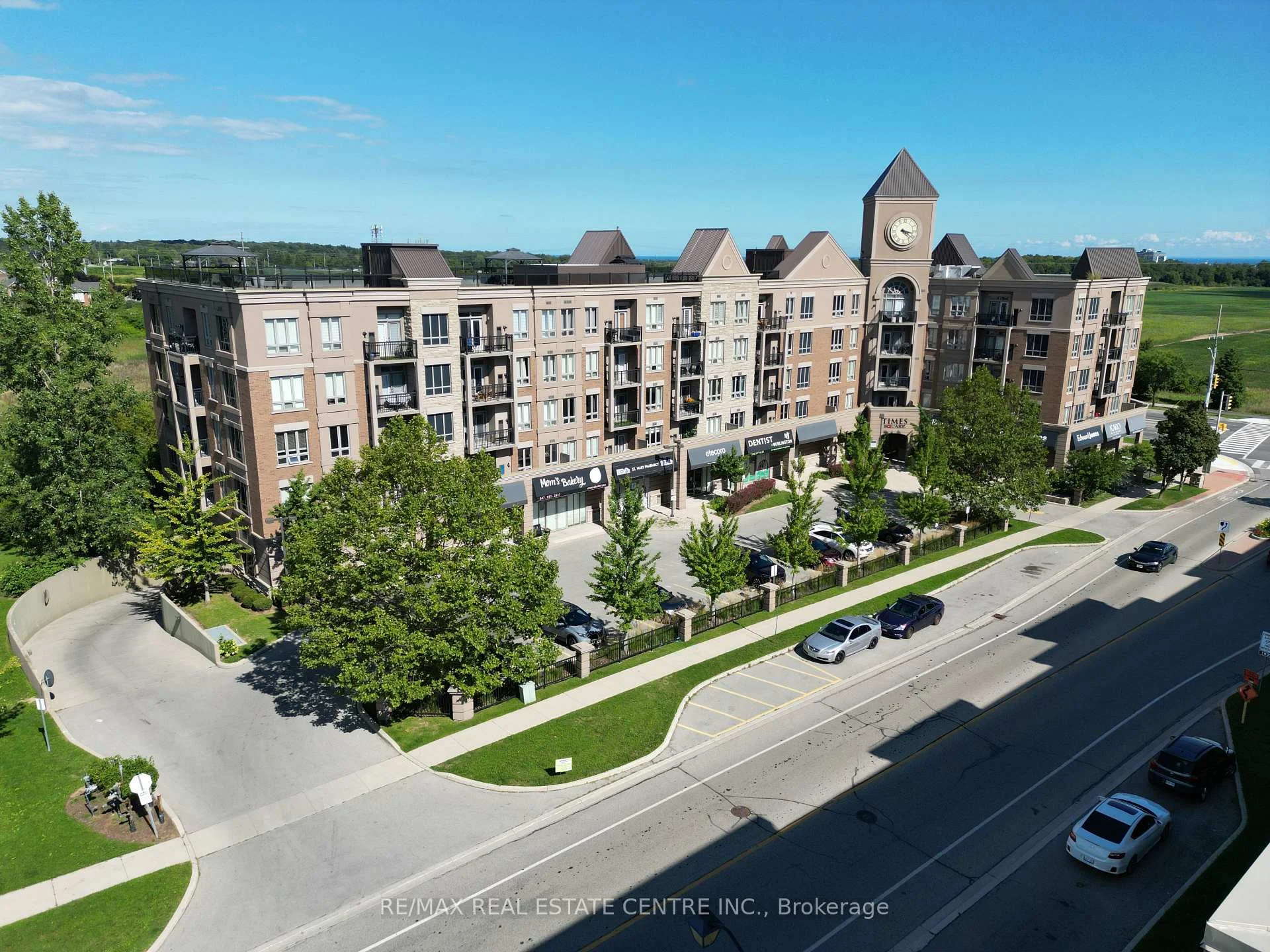 Photo 48 of Unit 108, 5327 Upper Middle Road, Burlington, Orchard — HOMEH