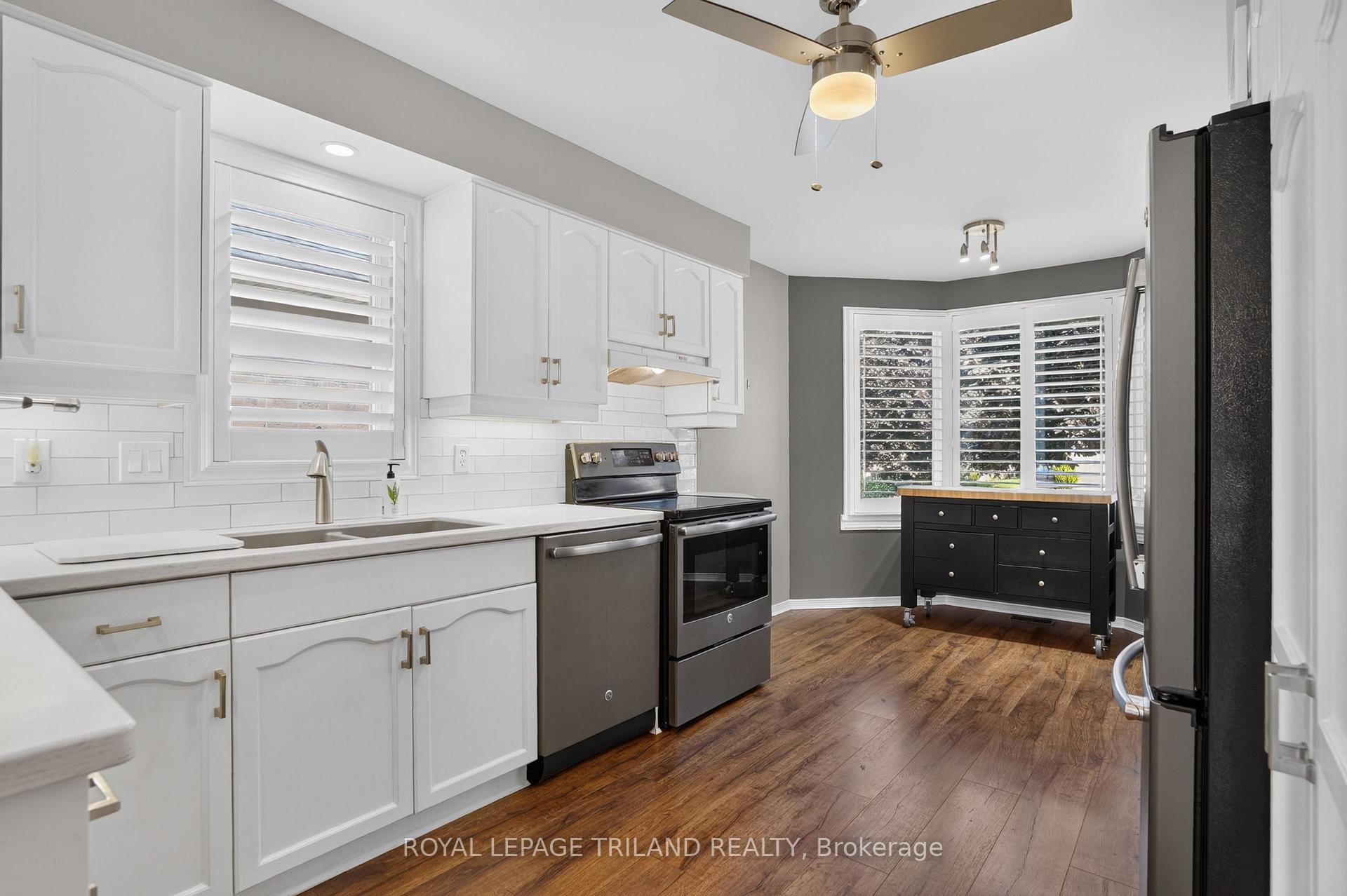 Photo 7 of 52 Ilderbrook Circle, Middlesex Centre, Ilderton — HOMEH
