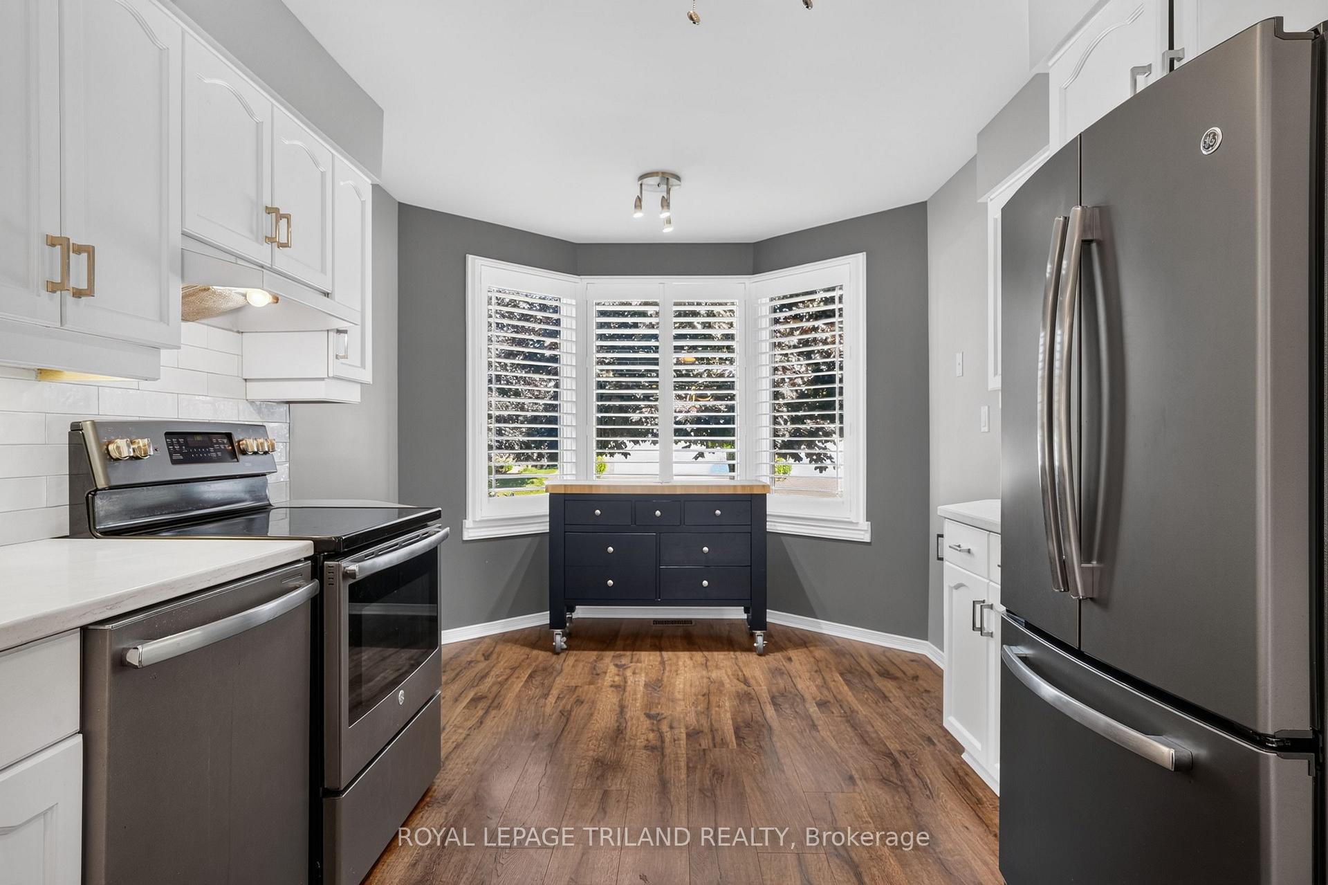Photo 8 of 52 Ilderbrook Circle, Middlesex Centre, Ilderton — HOMEH