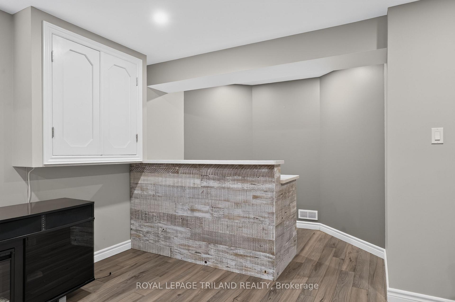Photo 36 of 52 Ilderbrook Circle, Middlesex Centre, Ilderton — HOMEH