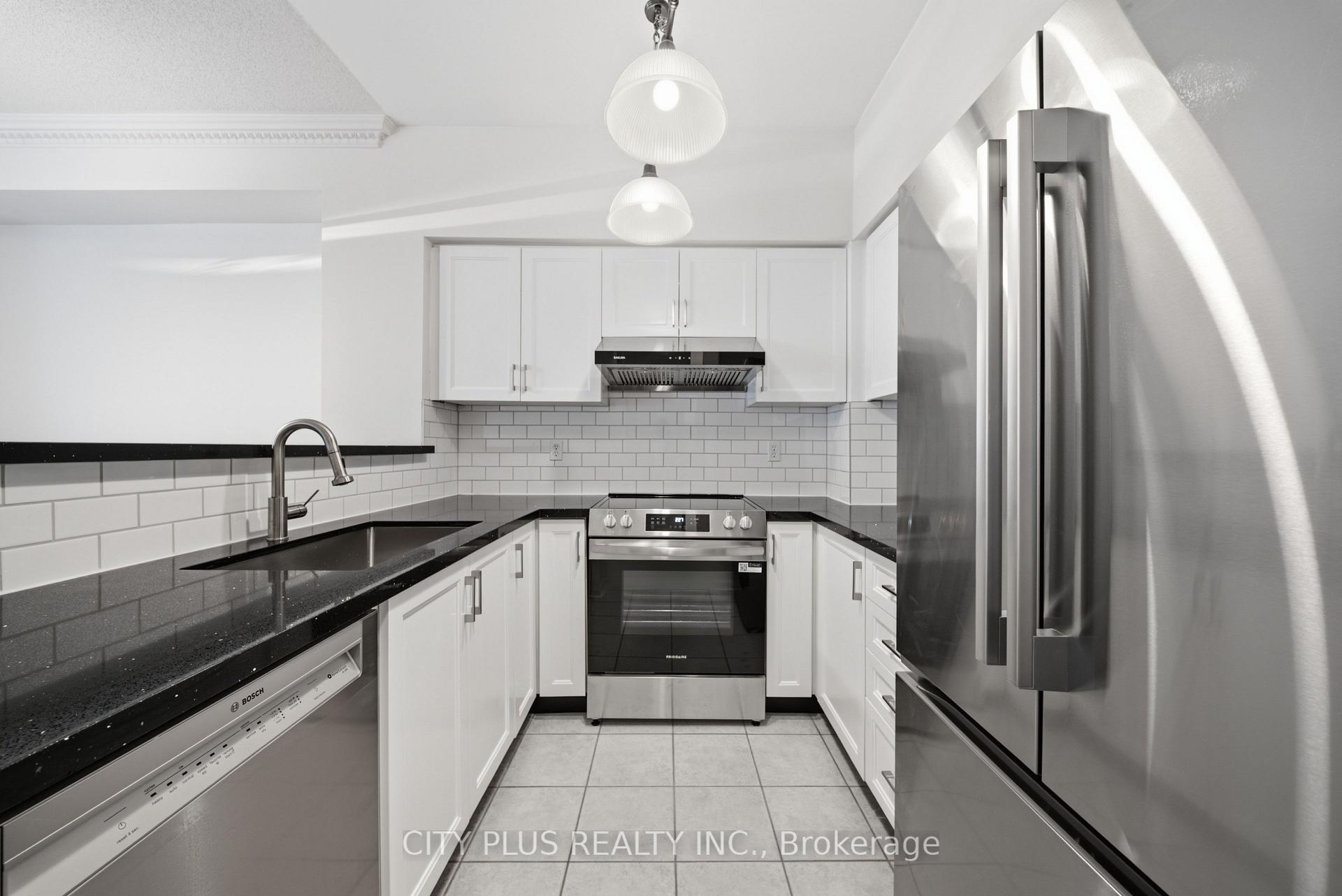Photo 7 of Unit 3A, 21 St. Moritz Way, Markham, Unionville — HOMEH