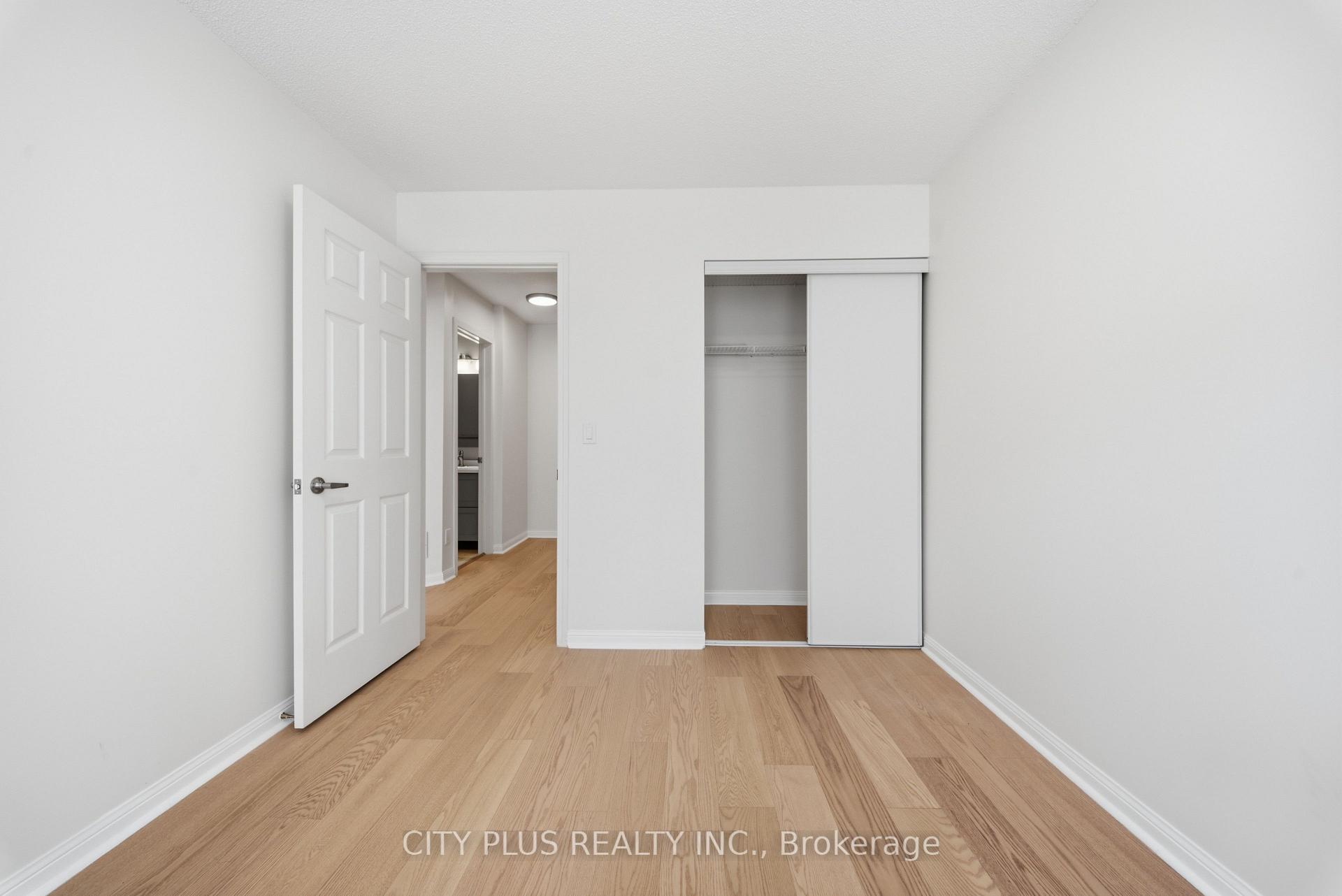 Photo 18 of Unit 3A, 21 St. Moritz Way, Markham, Unionville — HOMEH