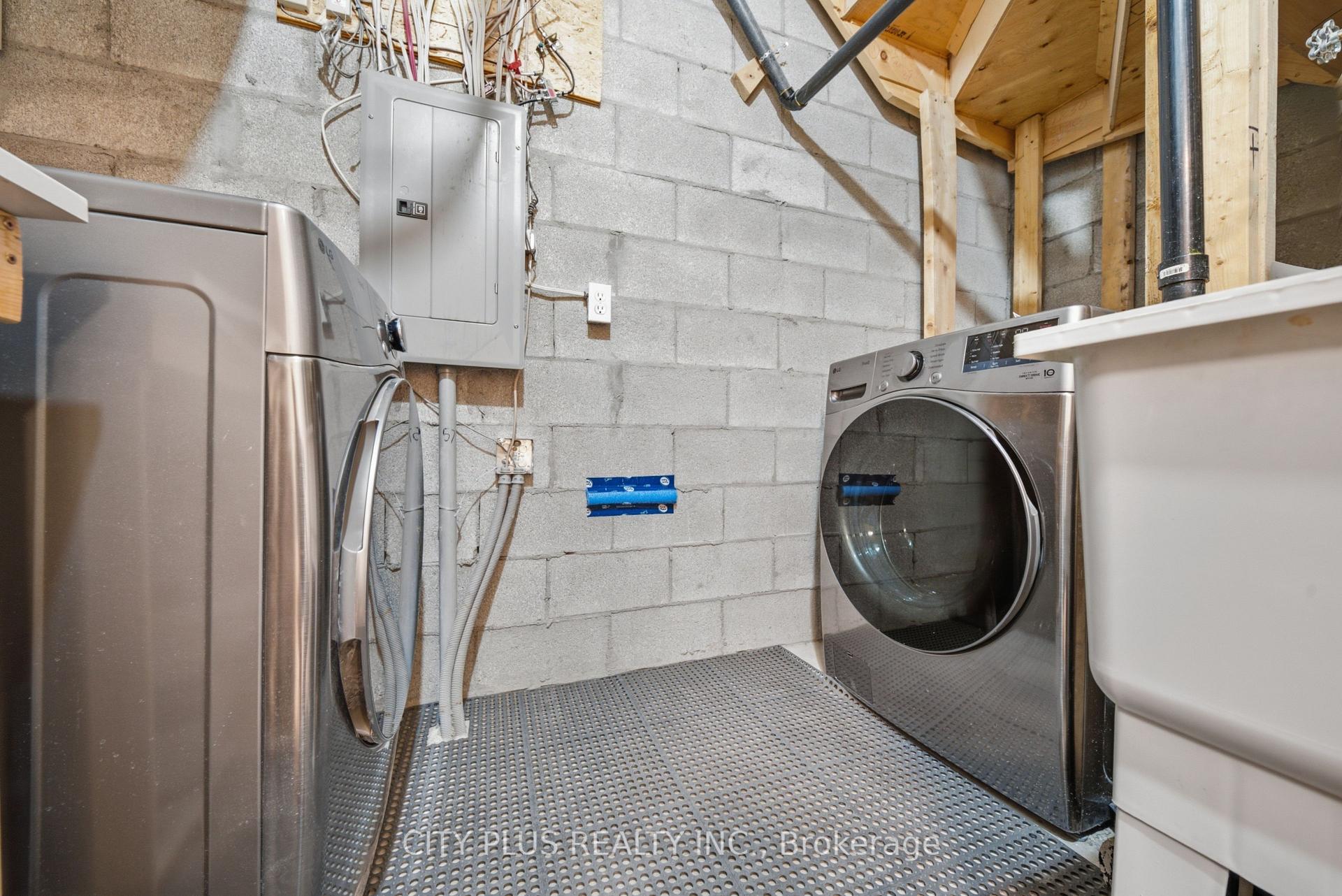 Photo 27 of Unit 3A, 21 St. Moritz Way, Markham, Unionville — HOMEH