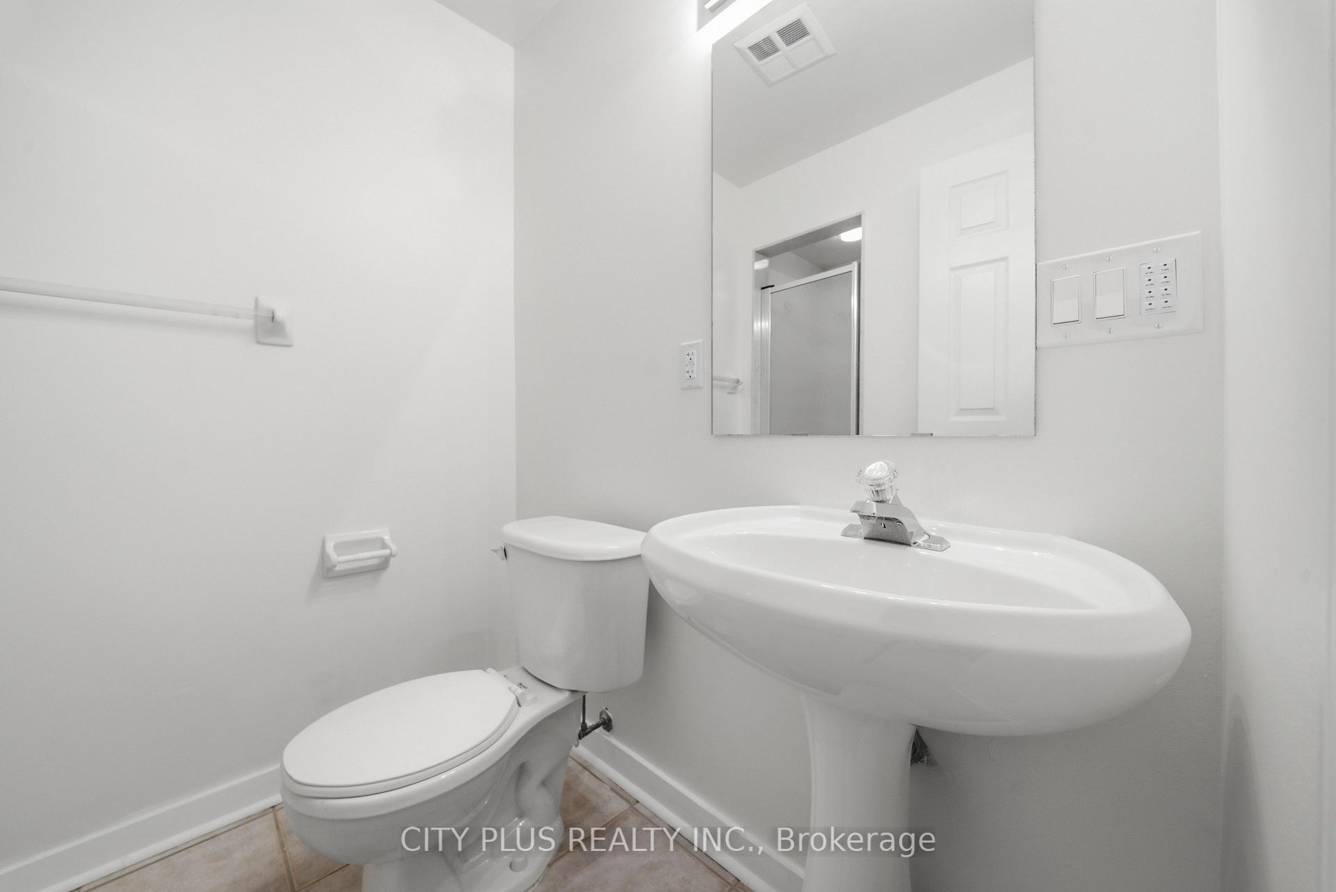 Photo 28 of Unit 3A, 21 St. Moritz Way, Markham, Unionville — HOMEH