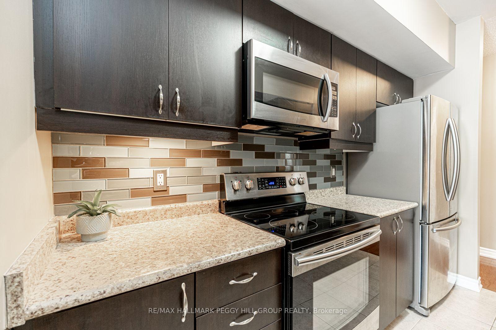 Photo 3 of Unit 112, 39 Ferndale Drive S, Barrie, Ardagh — HOMEH
