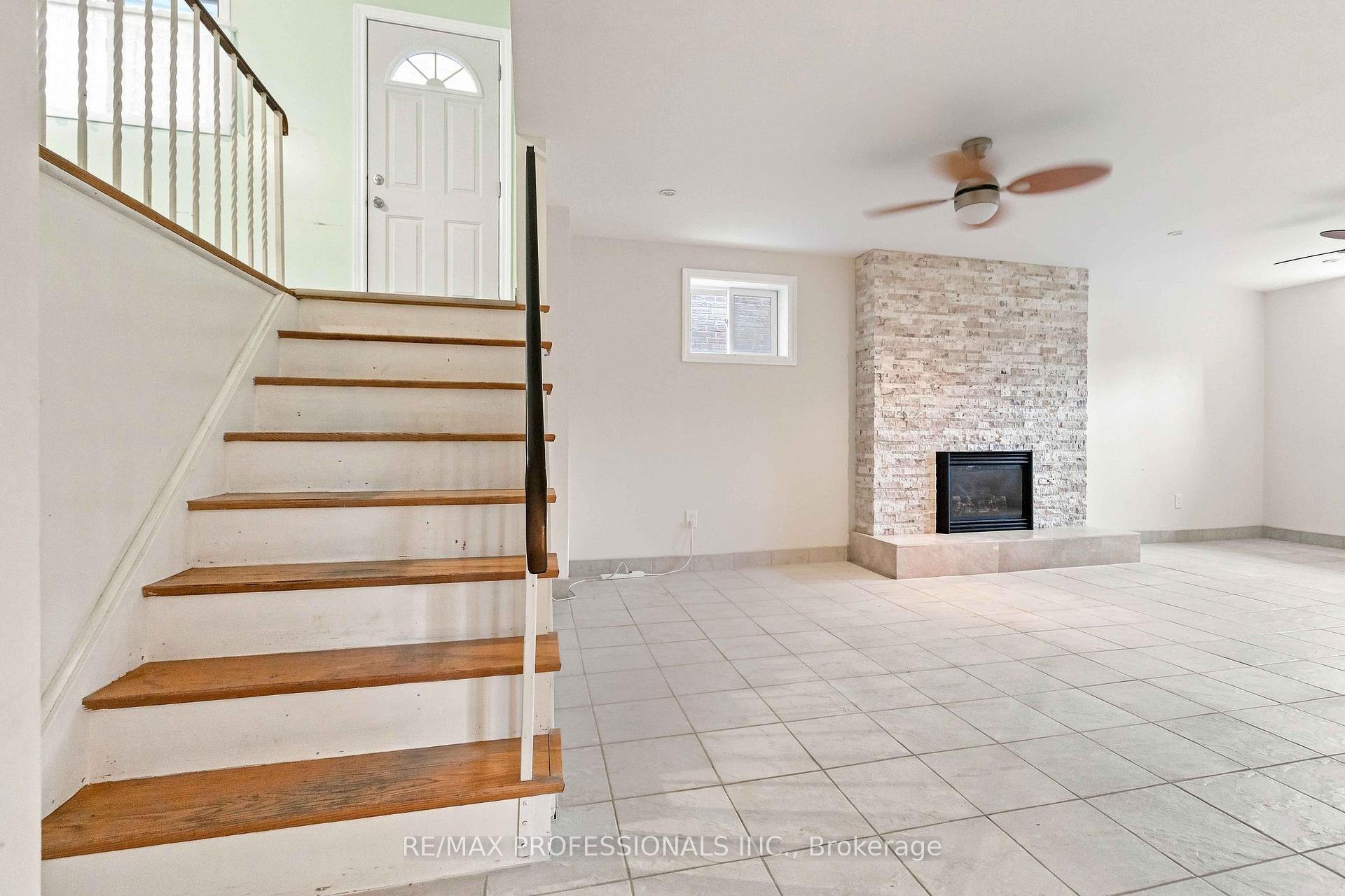 Photo 23 of 7449 Pickfair Drive, Mississauga, Malton — HOMEH