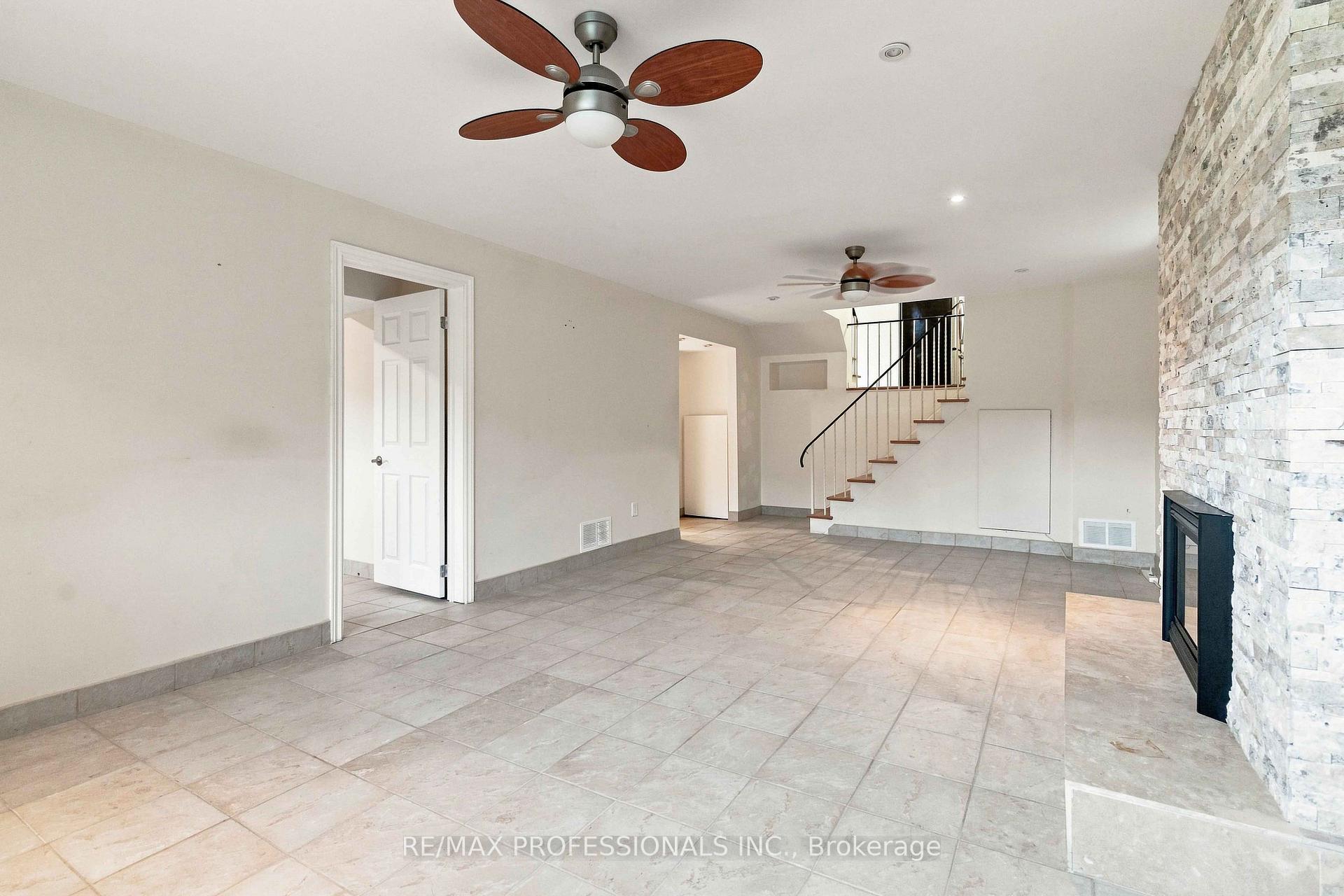 Photo 25 of 7449 Pickfair Drive, Mississauga, Malton — HOMEH