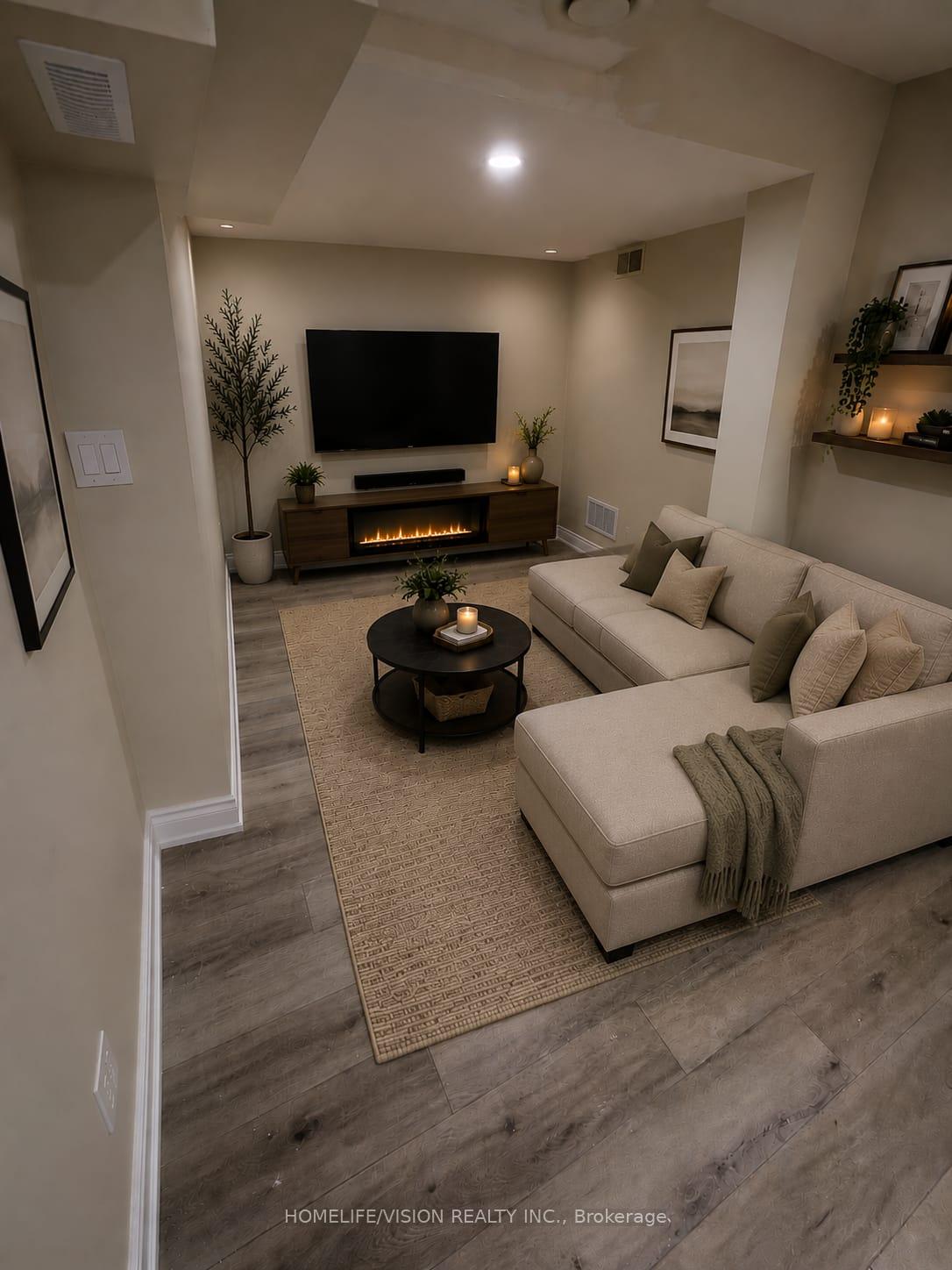 Photo 4 of Unit Lower, 824 Crowells Street, Oshawa, Pinecrest — HOMEH