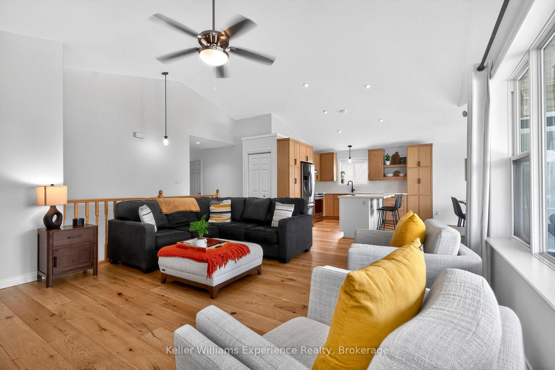 Photo 7 of 75 Hoyt Avenue, Tay, Victoria Harbour — HOMEH
