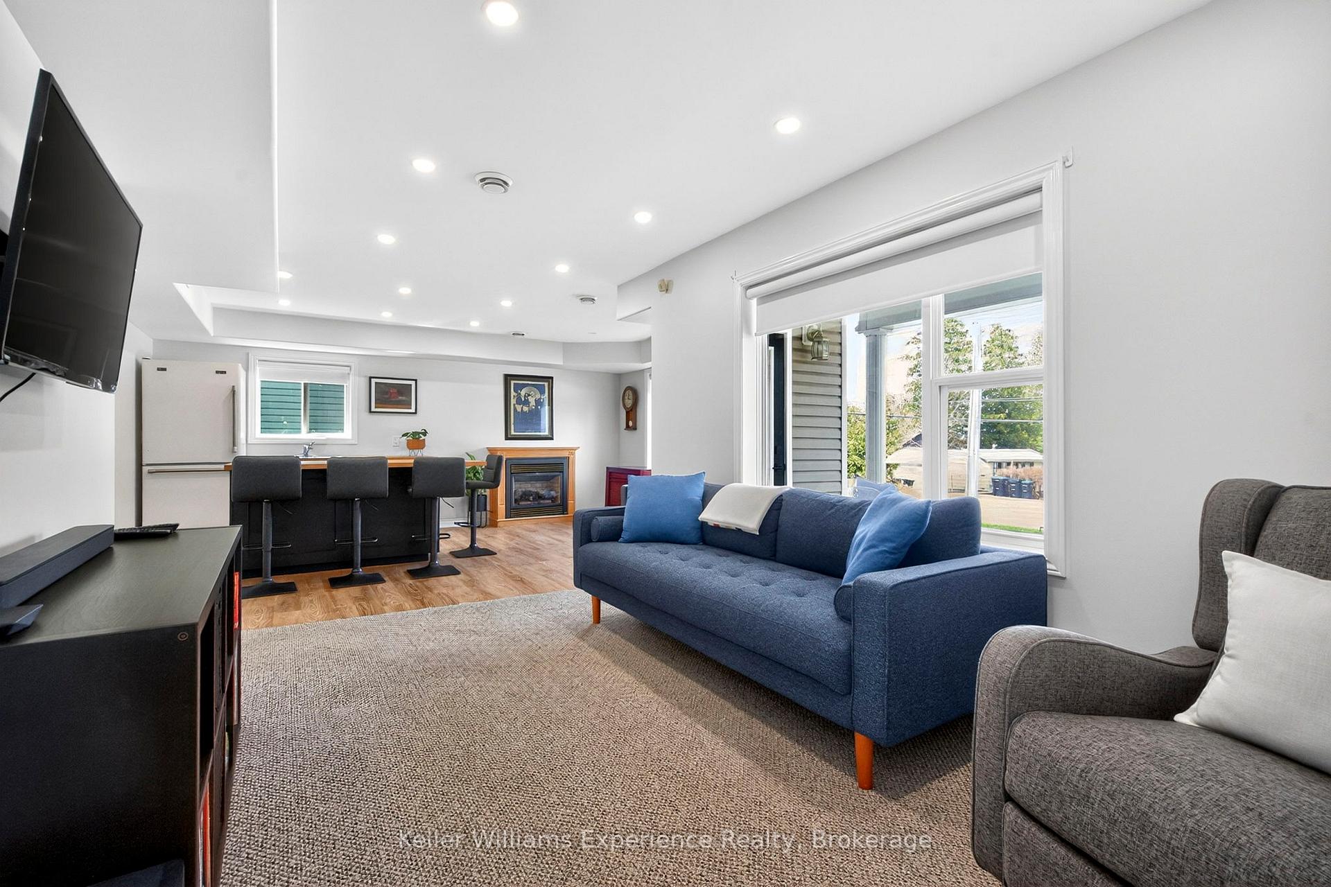 Photo 12 of 75 Hoyt Avenue, Tay, Victoria Harbour — HOMEH