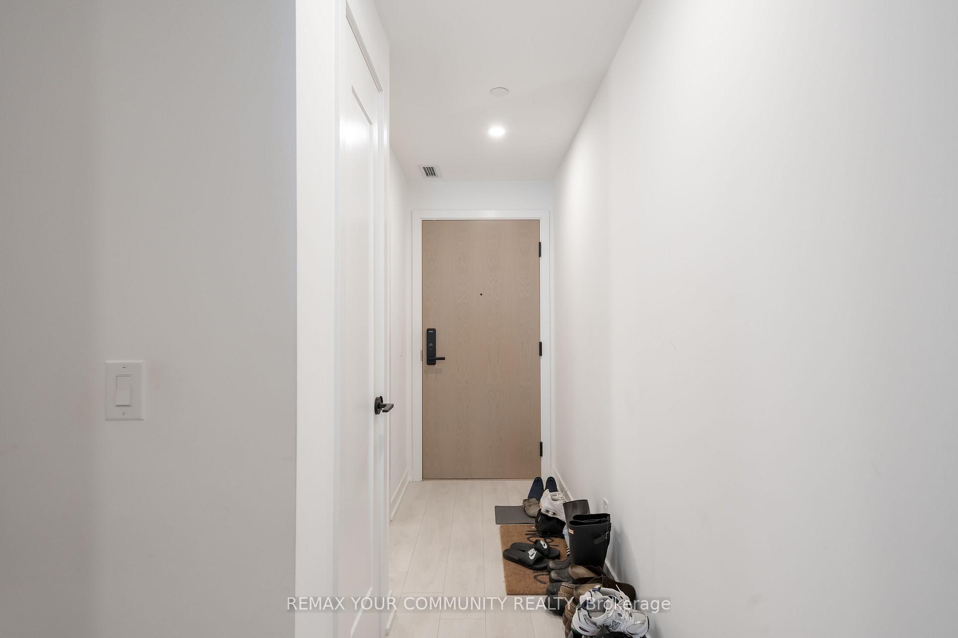 Photo 3 of Unit 707, 5 Defries Street, Toronto, Regent Park — HOMEH