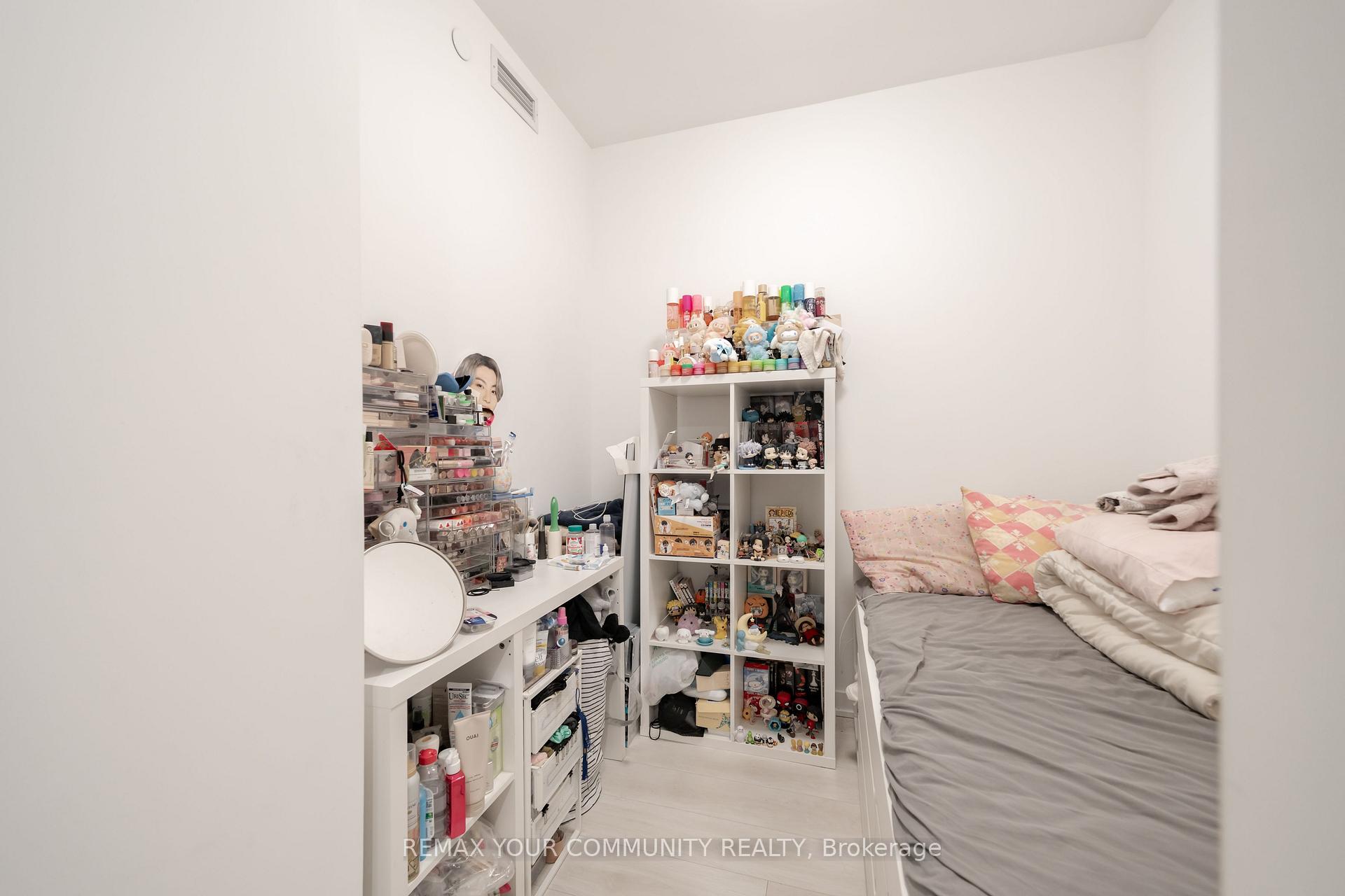 Photo 6 of Unit 707, 5 Defries Street, Toronto, Regent Park — HOMEH