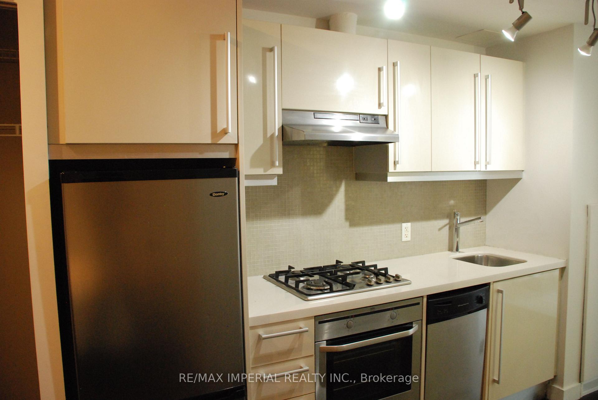 Photo 6 of Unit 405, 25 oxley Street, Toronto, Waterfront Communities — HOMEH