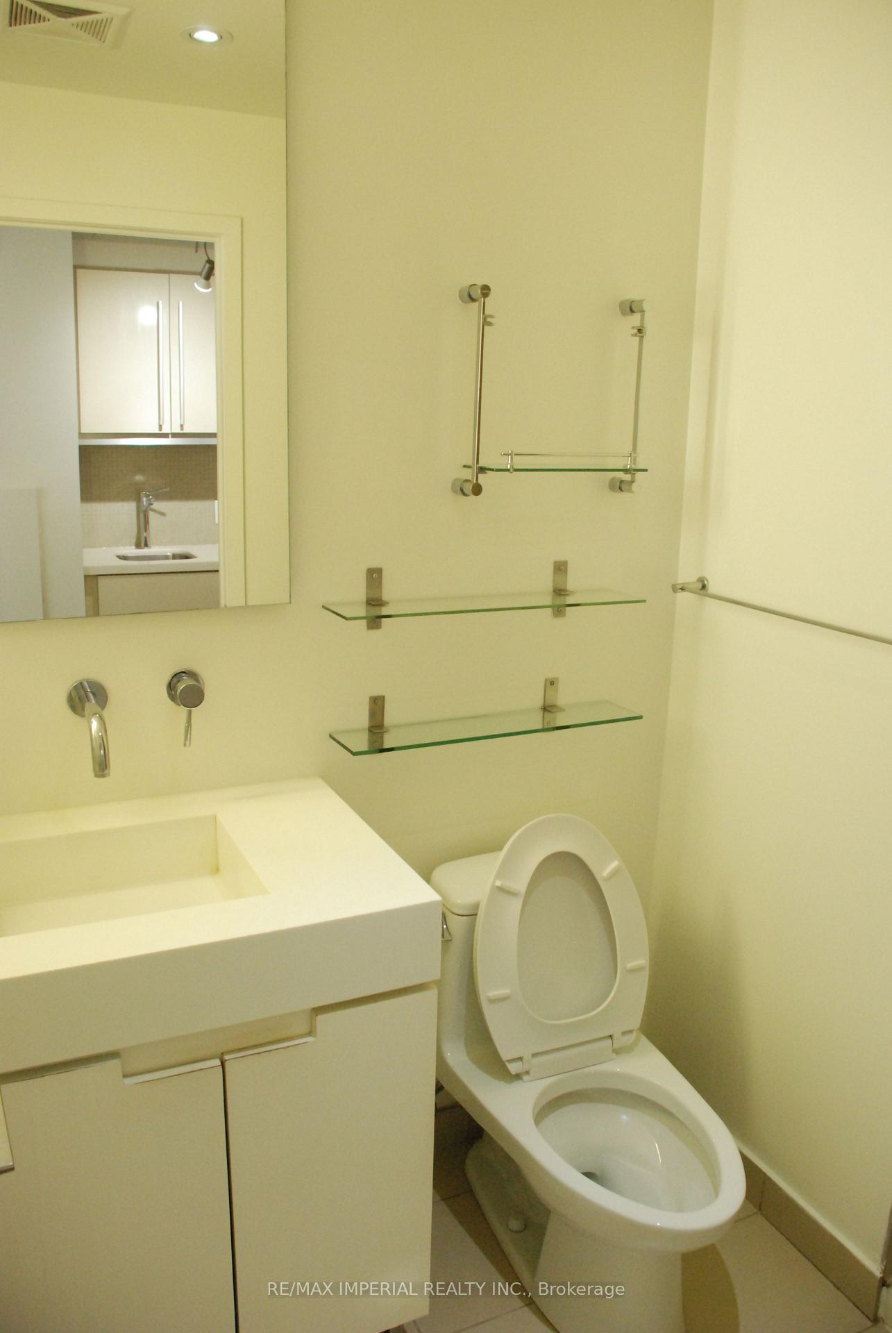 Photo 9 of Unit 405, 25 oxley Street, Toronto, Waterfront Communities — HOMEH