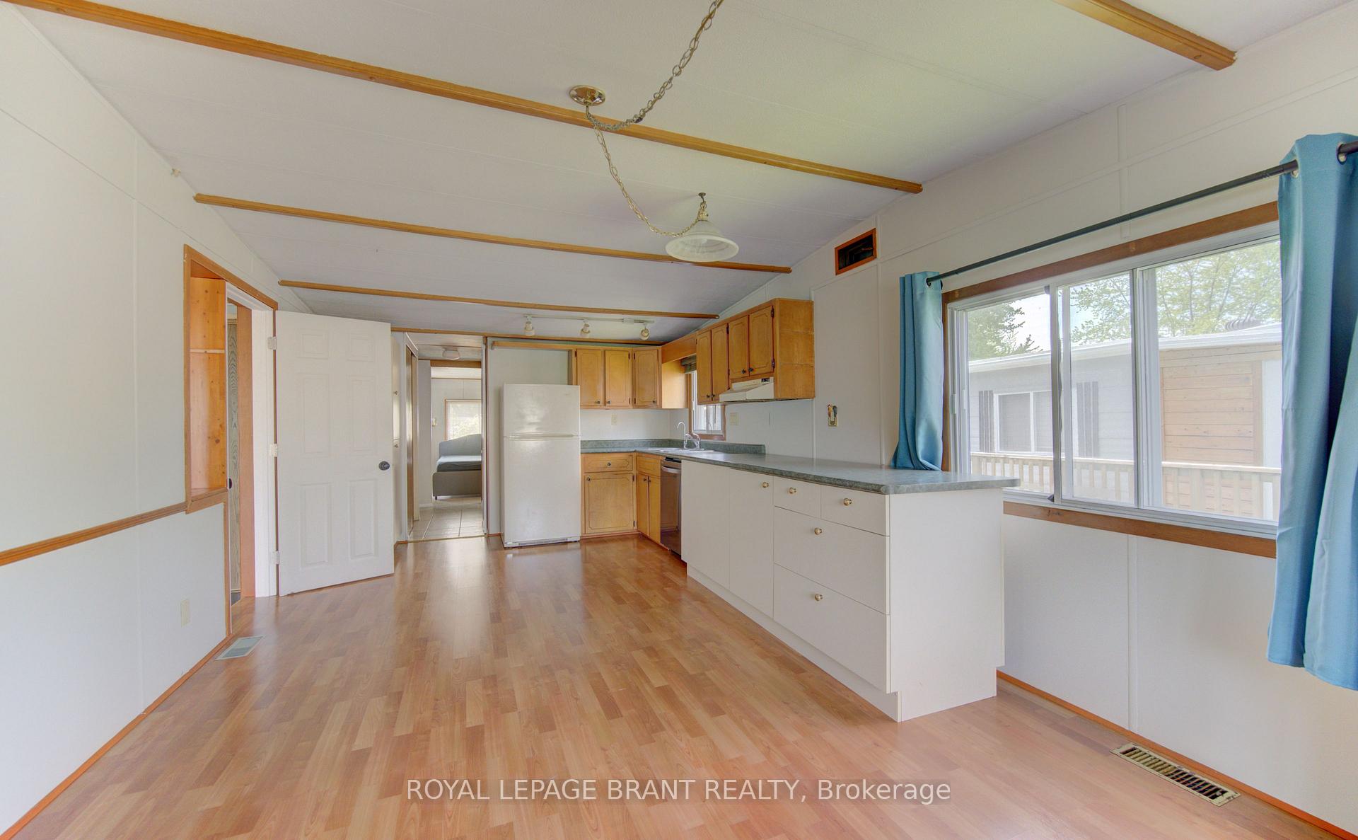 Photo 5 of Unit 196, 580 Beaver Creek Road, Waterloo, Erbsville/Laurelwood — HOMEH