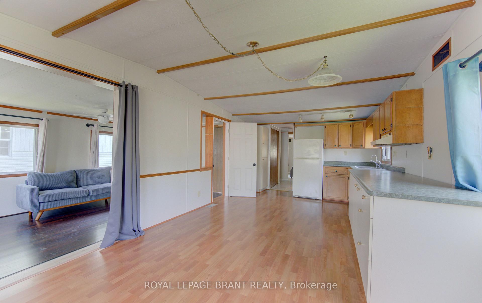 Photo 6 of Unit 196, 580 Beaver Creek Road, Waterloo, Erbsville/Laurelwood — HOMEH