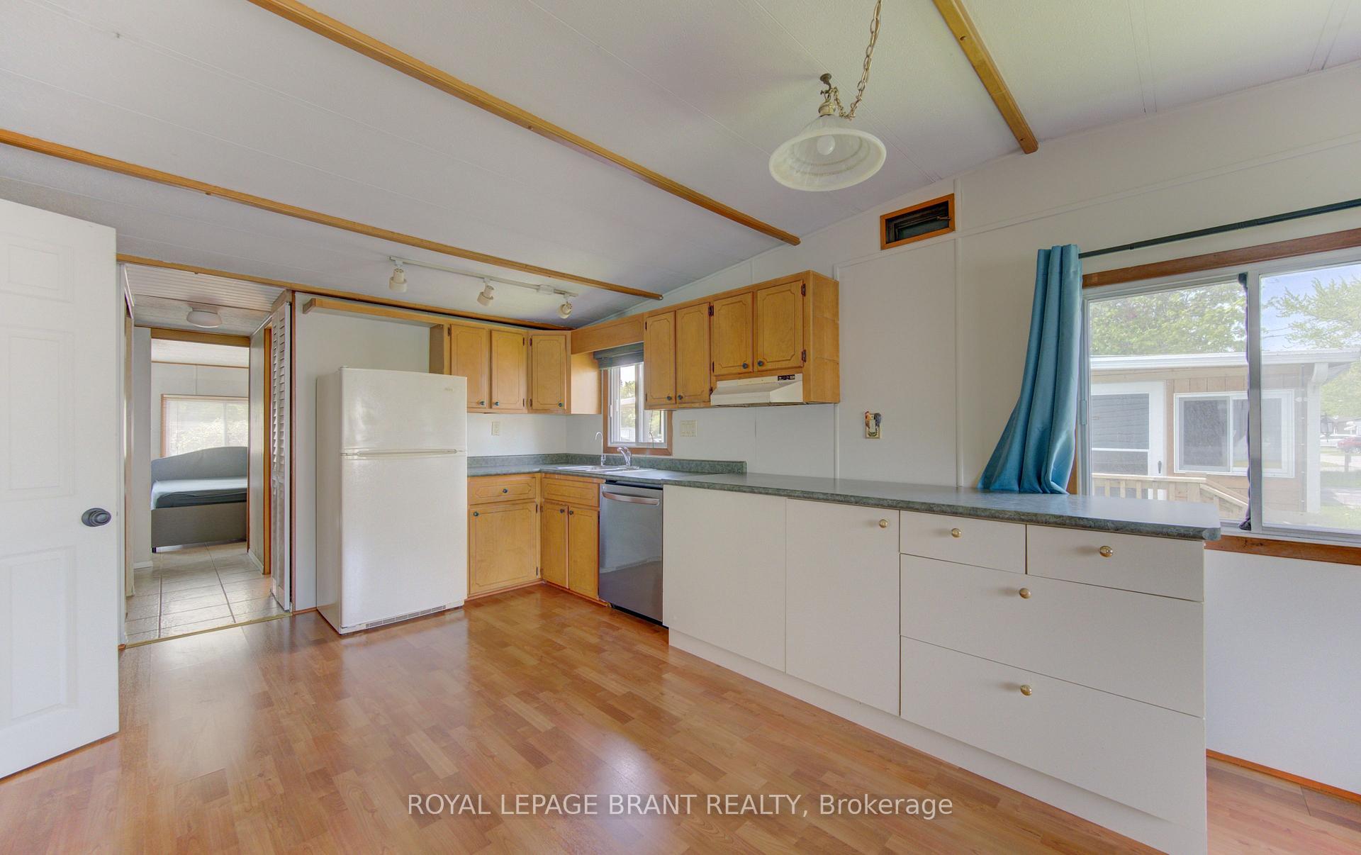 Photo 7 of Unit 196, 580 Beaver Creek Road, Waterloo, Erbsville/Laurelwood — HOMEH