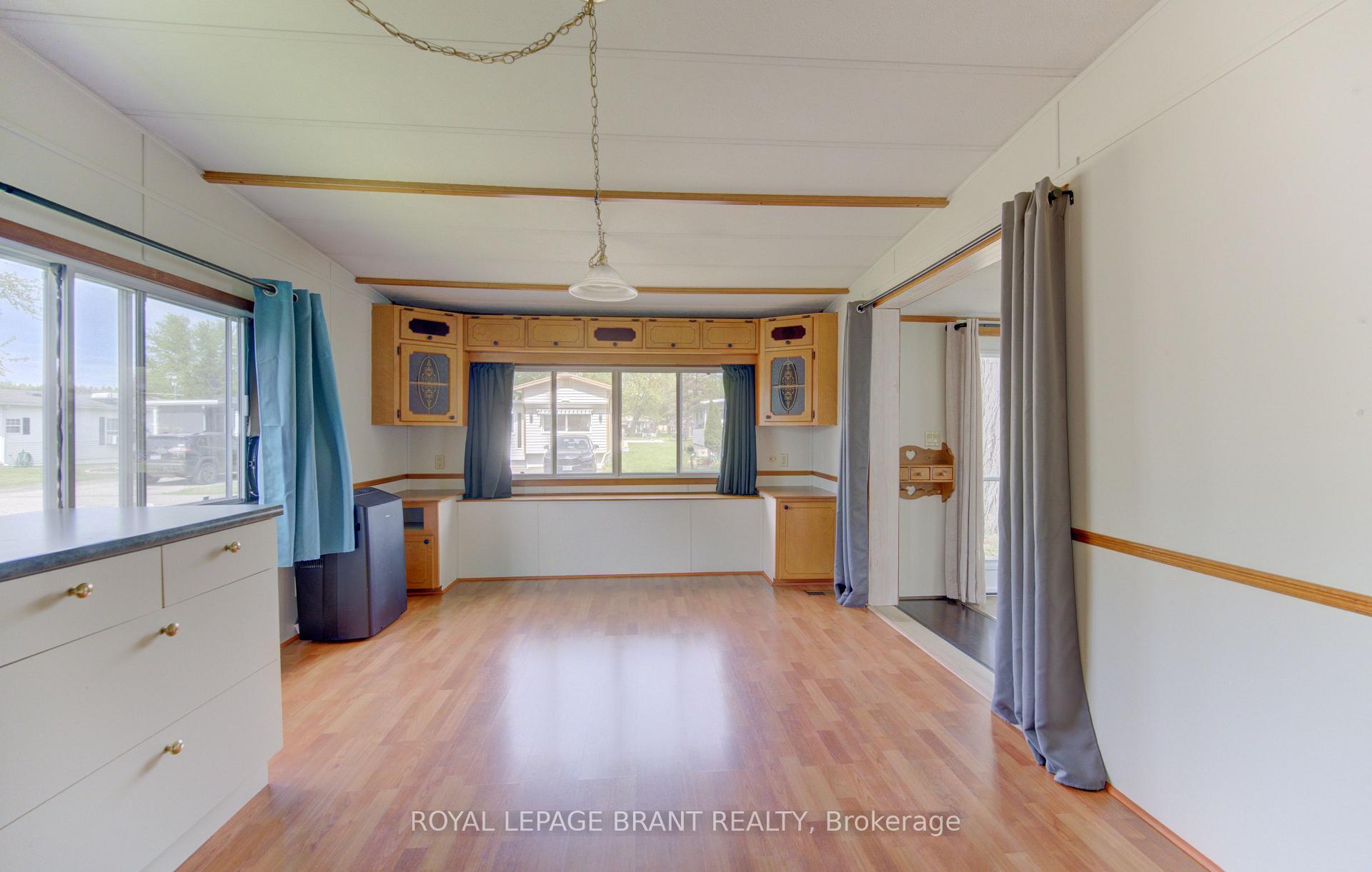 Photo 16 of Unit 196, 580 Beaver Creek Road, Waterloo, Erbsville/Laurelwood — HOMEH