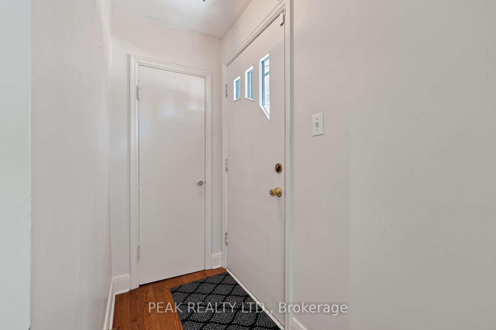 Photo 9 of 78 Belleview Avenue, Kitchener, Auditorium — HOMEH