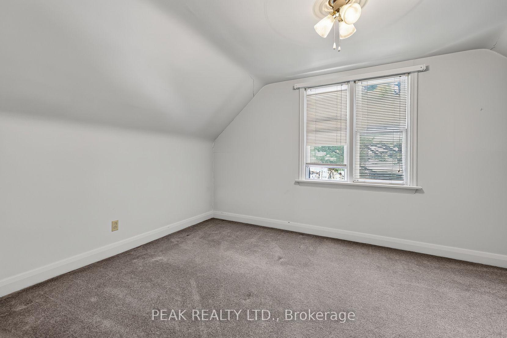 Photo 21 of 78 Belleview Avenue, Kitchener, Auditorium — HOMEH