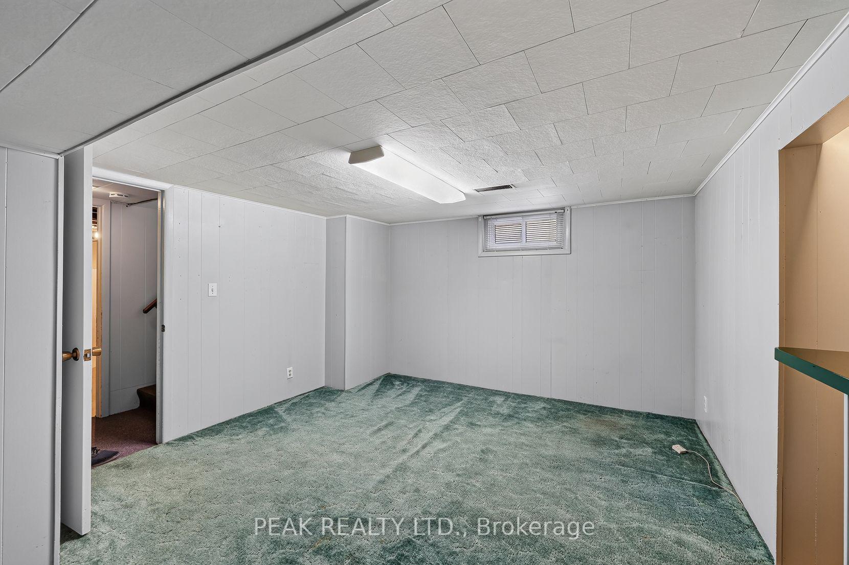 Photo 31 of 78 Belleview Avenue, Kitchener, Auditorium — HOMEH