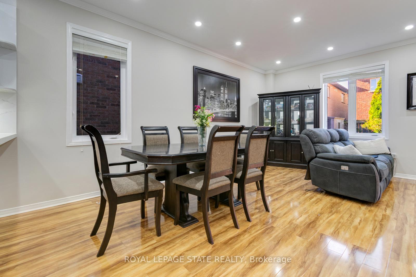 Photo 15 of 33 Panorama Way, Hamilton, Stoney Creek — HOMEH