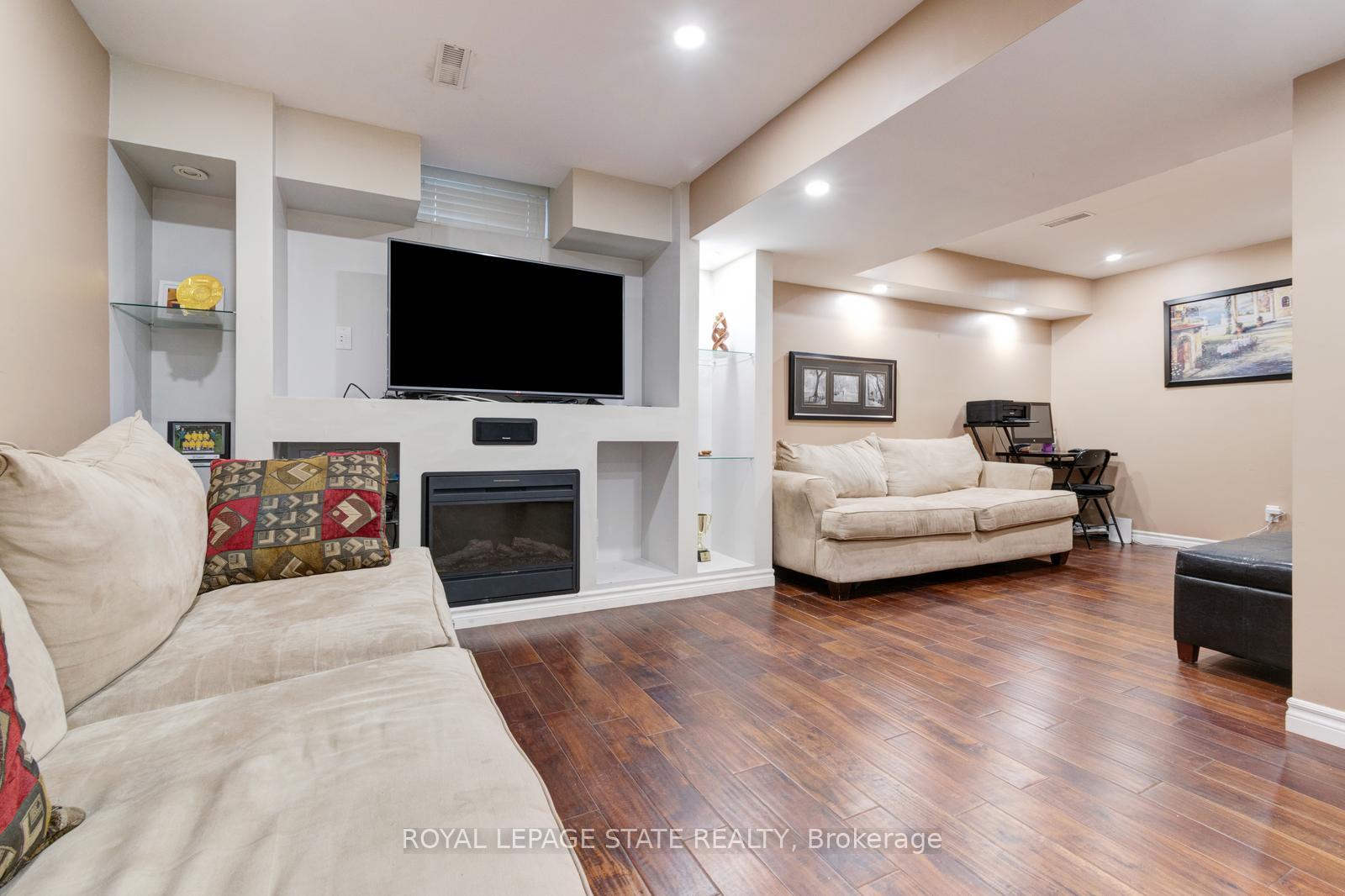 Photo 40 of 33 Panorama Way, Hamilton, Stoney Creek — HOMEH