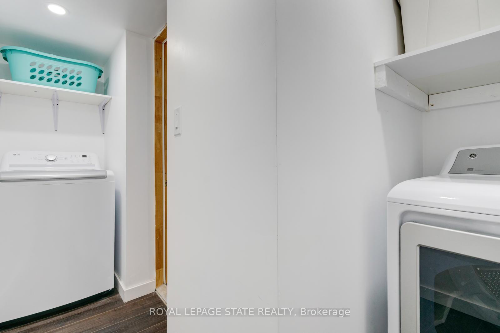 Photo 43 of 33 Panorama Way, Hamilton, Stoney Creek — HOMEH