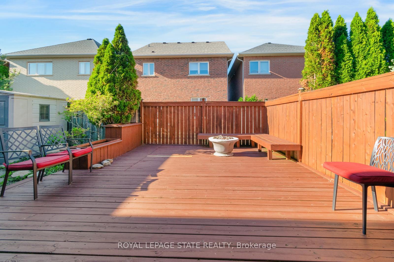 Photo 45 of 33 Panorama Way, Hamilton, Stoney Creek — HOMEH