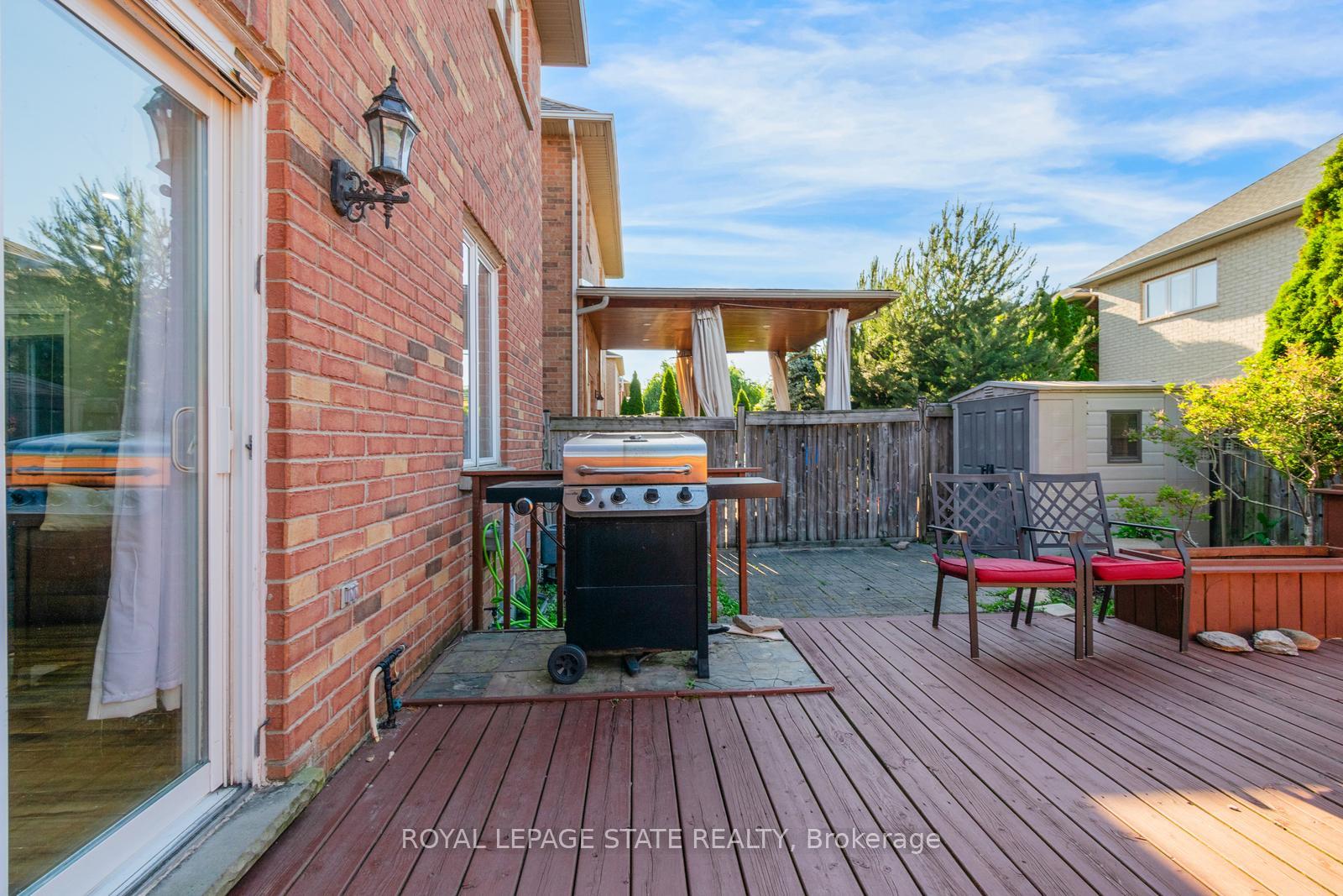 Photo 46 of 33 Panorama Way, Hamilton, Stoney Creek — HOMEH