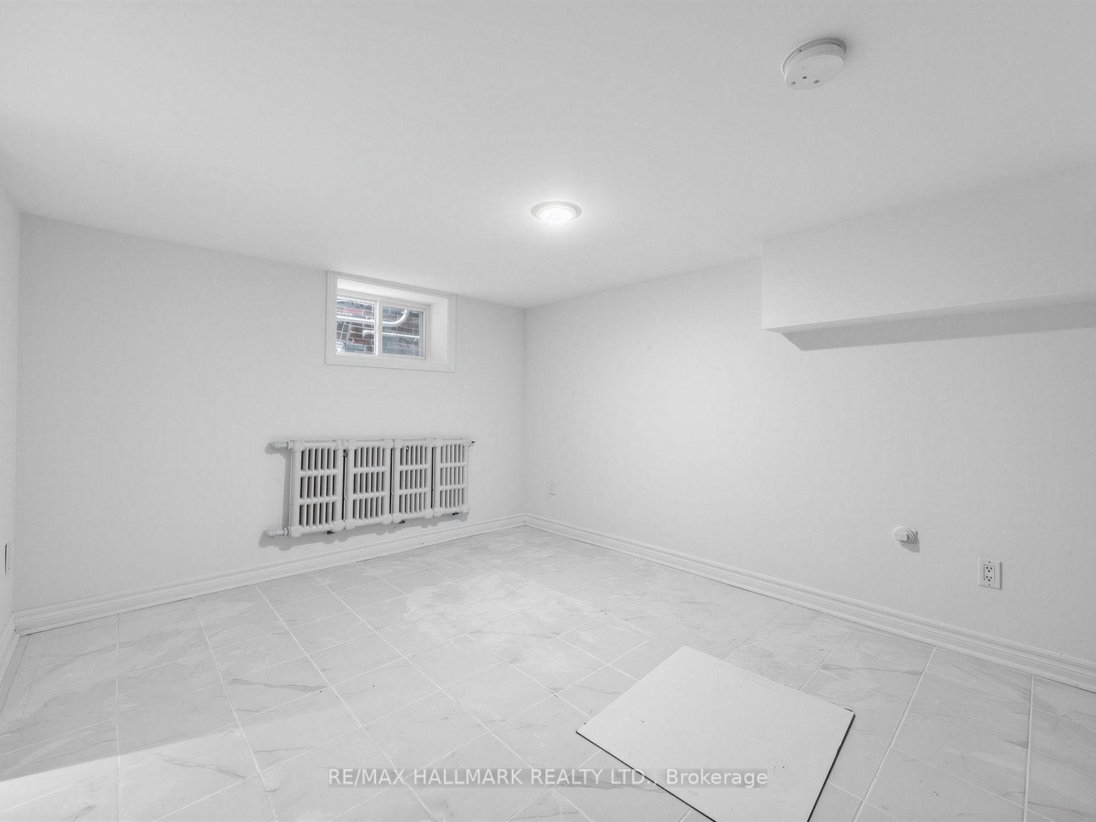 Photo 15 of Unit Lower, 271 Atlas Avenue, Toronto, Oakwood Village — HOMEH