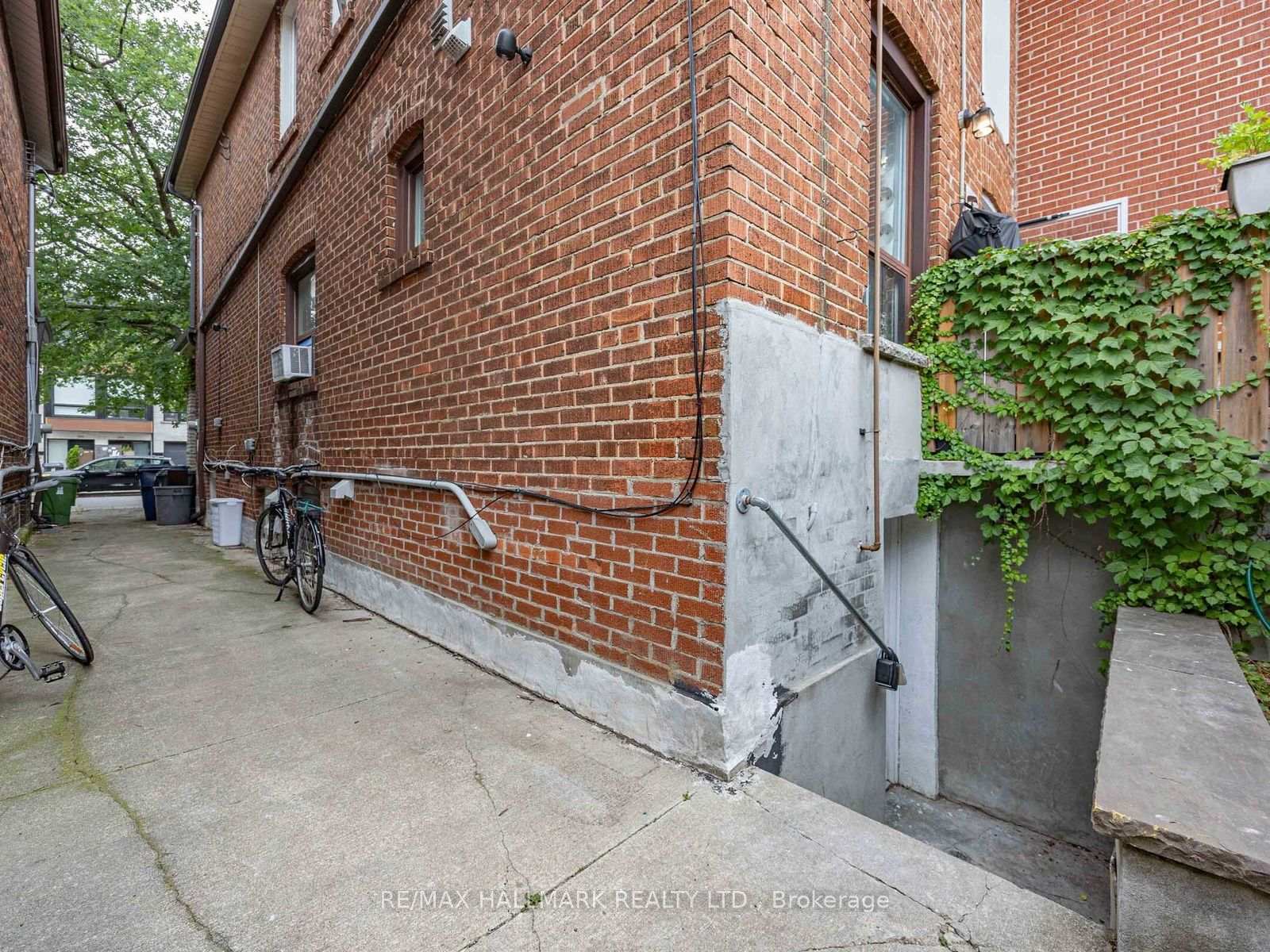 Photo 22 of Unit Lower, 271 Atlas Avenue, Toronto, Oakwood Village — HOMEH
