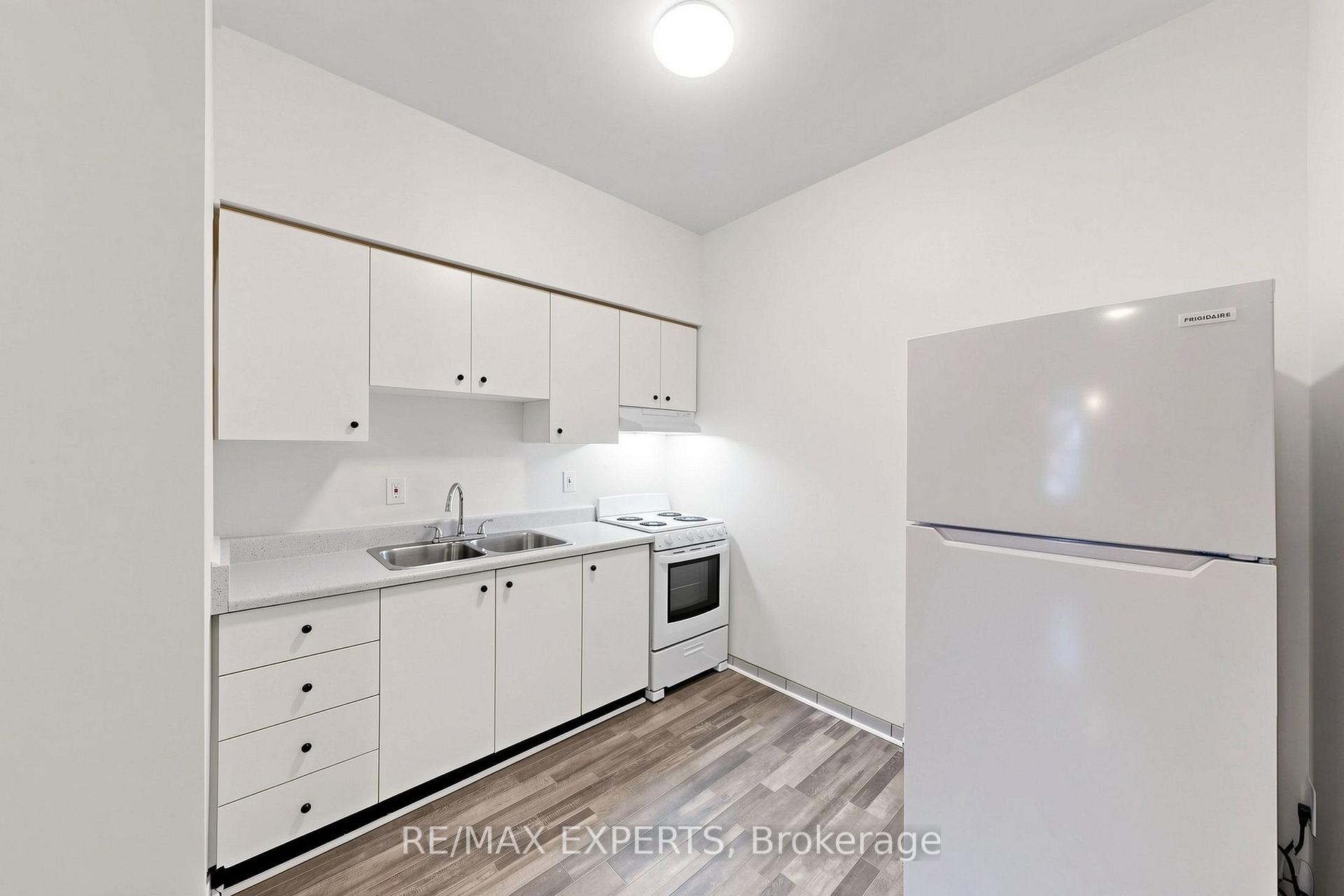 Photo 11 of Unit 204, 218 Close Avenue, Toronto, South Parkdale — HOMEH