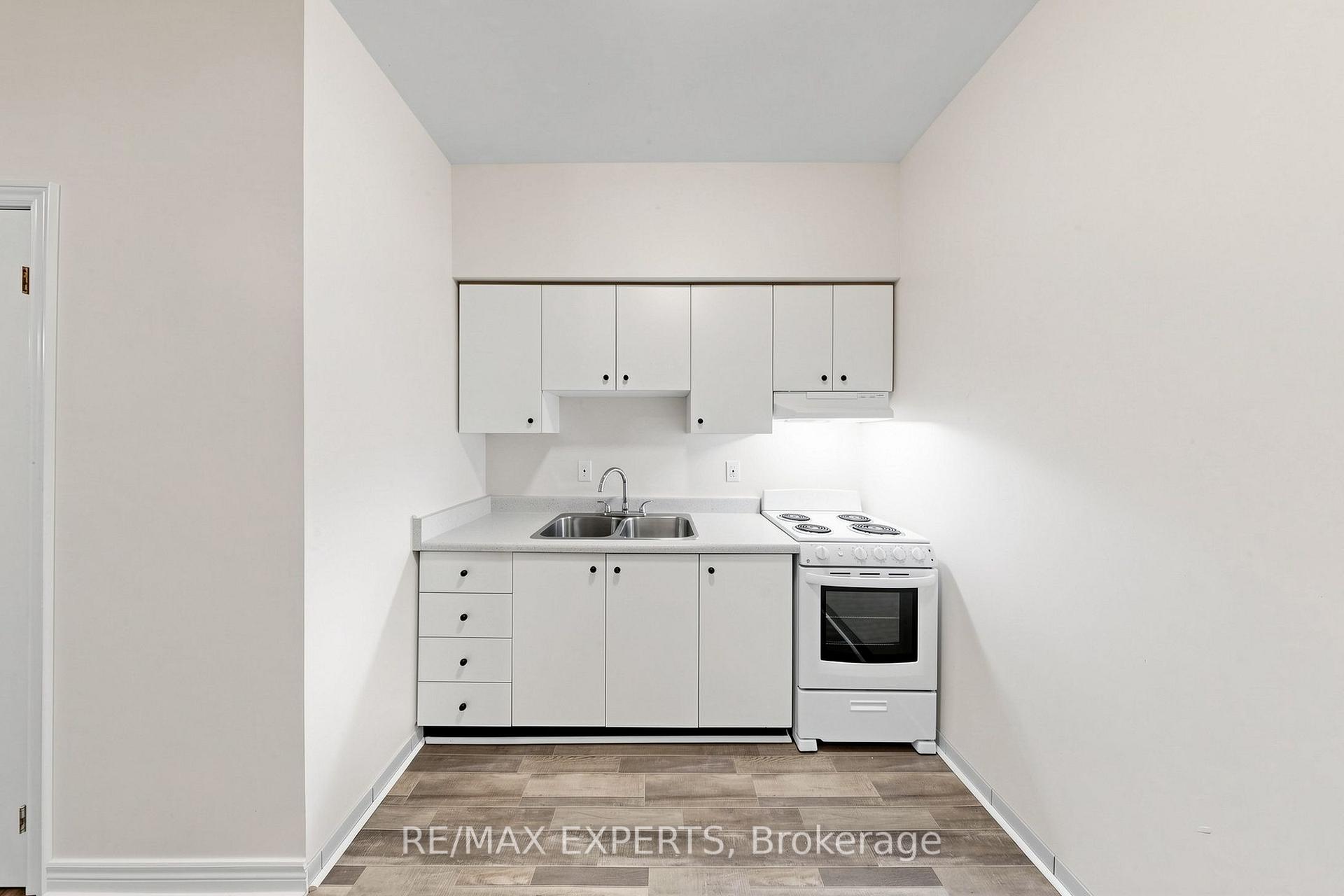 Photo 15 of Unit 204, 218 Close Avenue, Toronto, South Parkdale — HOMEH
