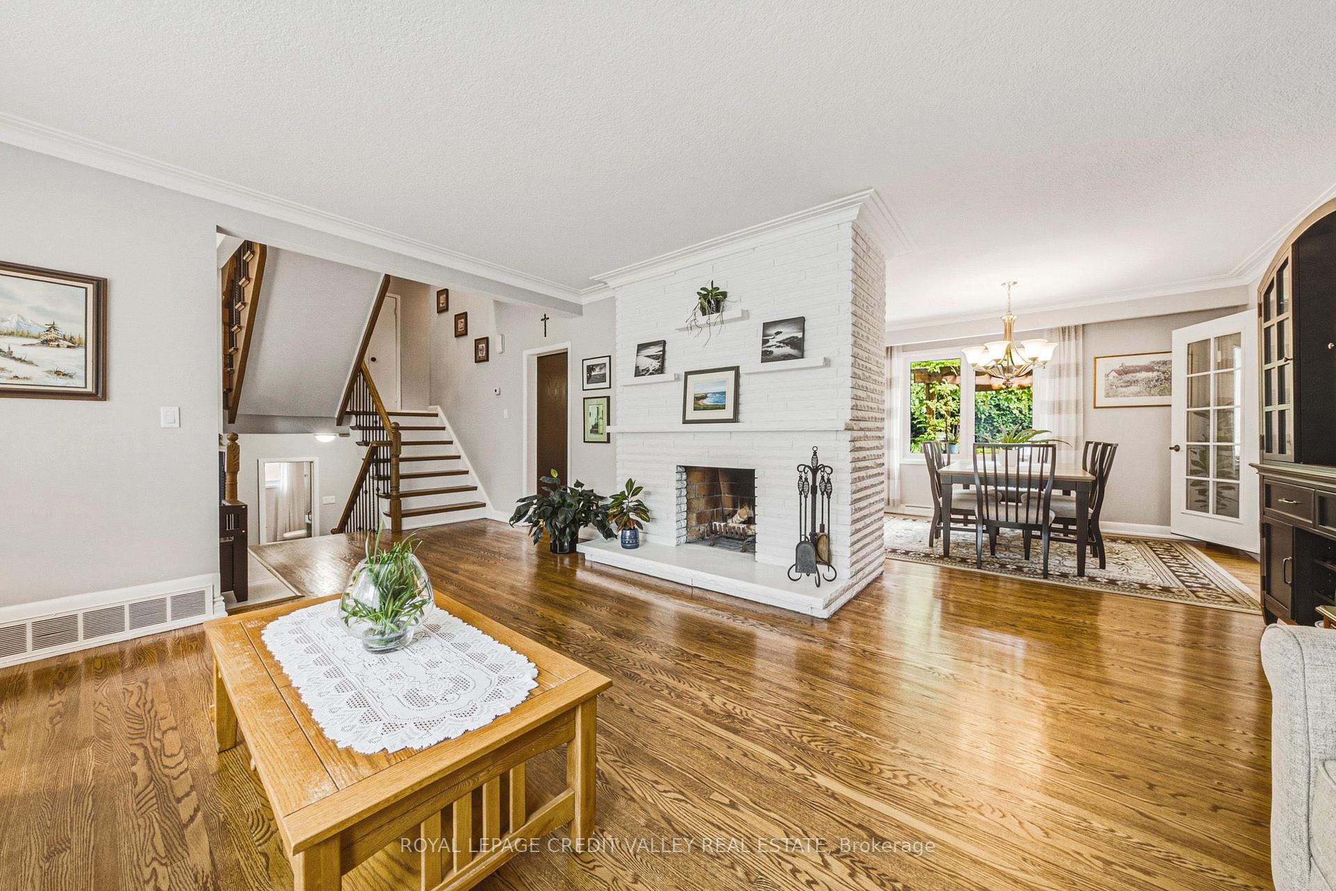 Photo 8 of 471 The Kingsway, Etobicoke, Kingsway South — HOMEH
