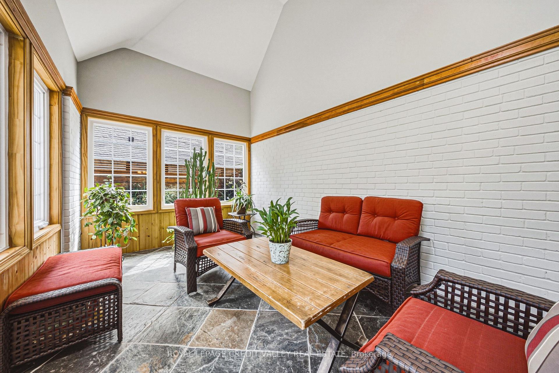 Photo 11 of 471 The Kingsway, Etobicoke, Kingsway South — HOMEH