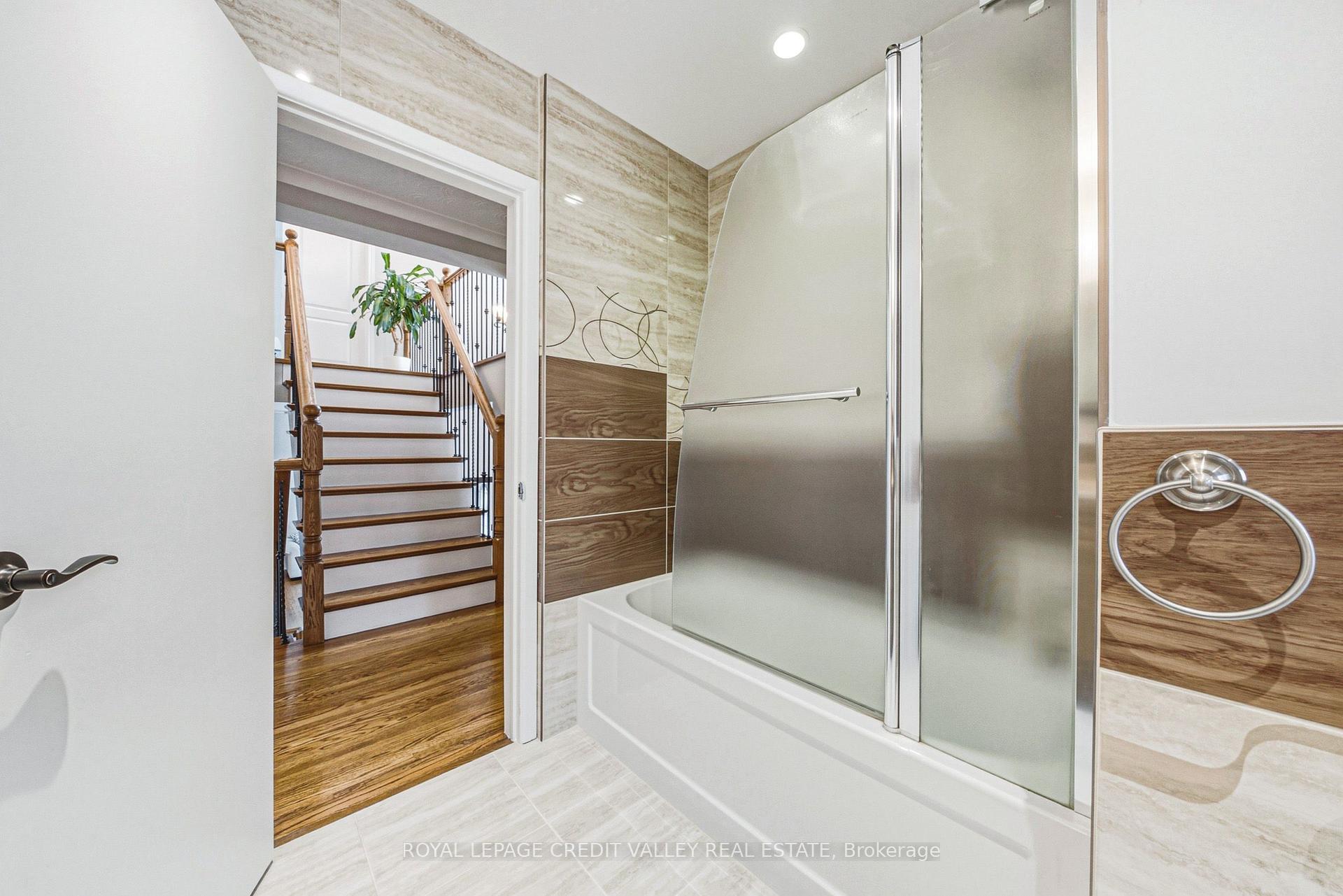 Photo 20 of 471 The Kingsway, Etobicoke, Kingsway South — HOMEH