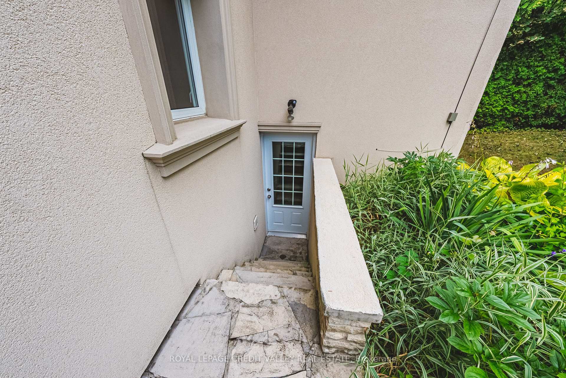 Photo 43 of 471 The Kingsway, Etobicoke, Kingsway South — HOMEH