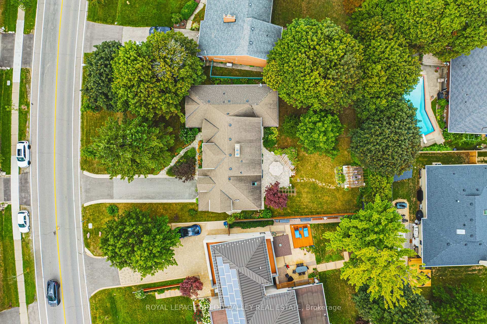 Photo 47 of 471 The Kingsway, Etobicoke, Kingsway South — HOMEH
