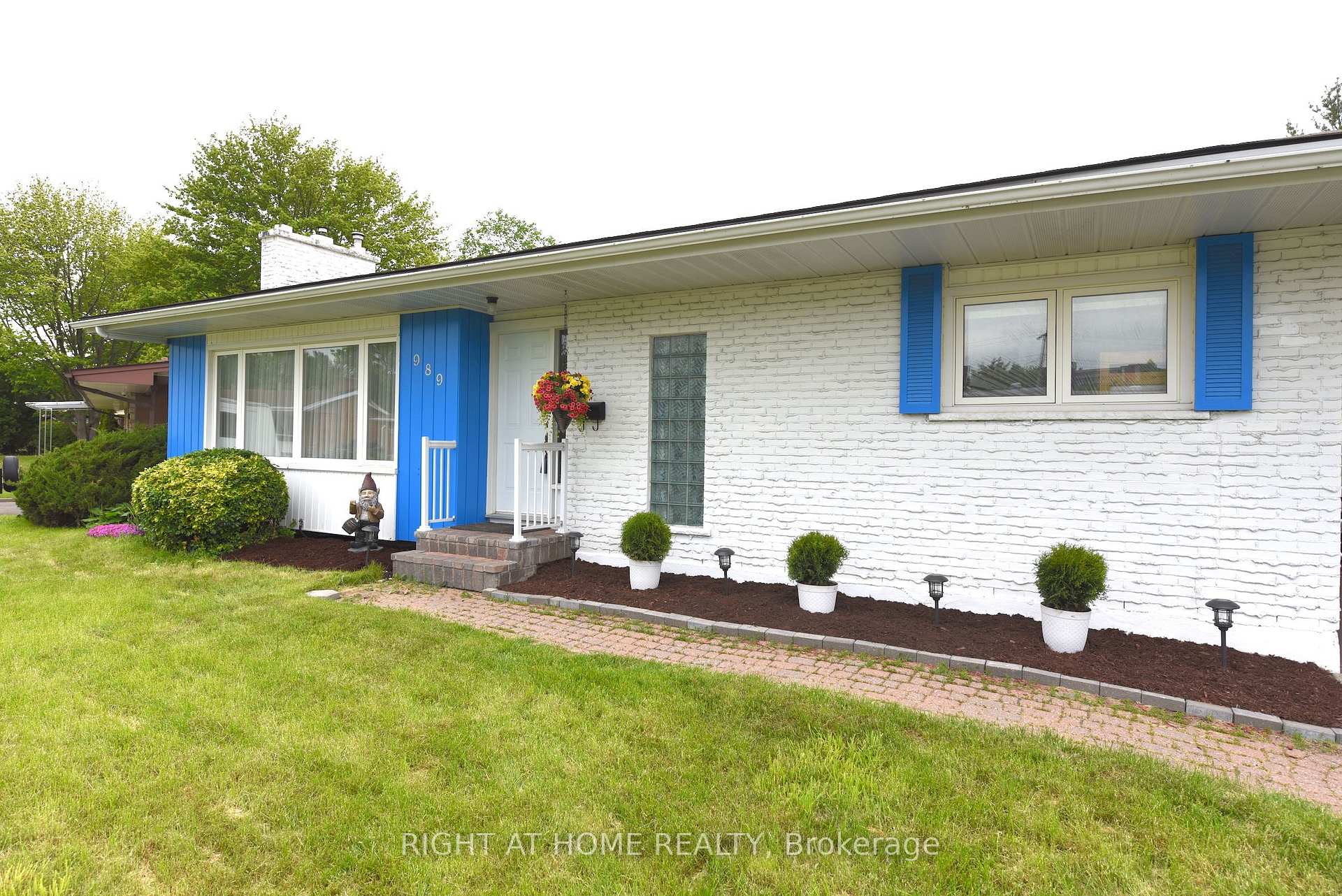 Photo 4 of 989 Goren Avenue, Ottawa, Elmvale Acres/Urbandale — HOMEH