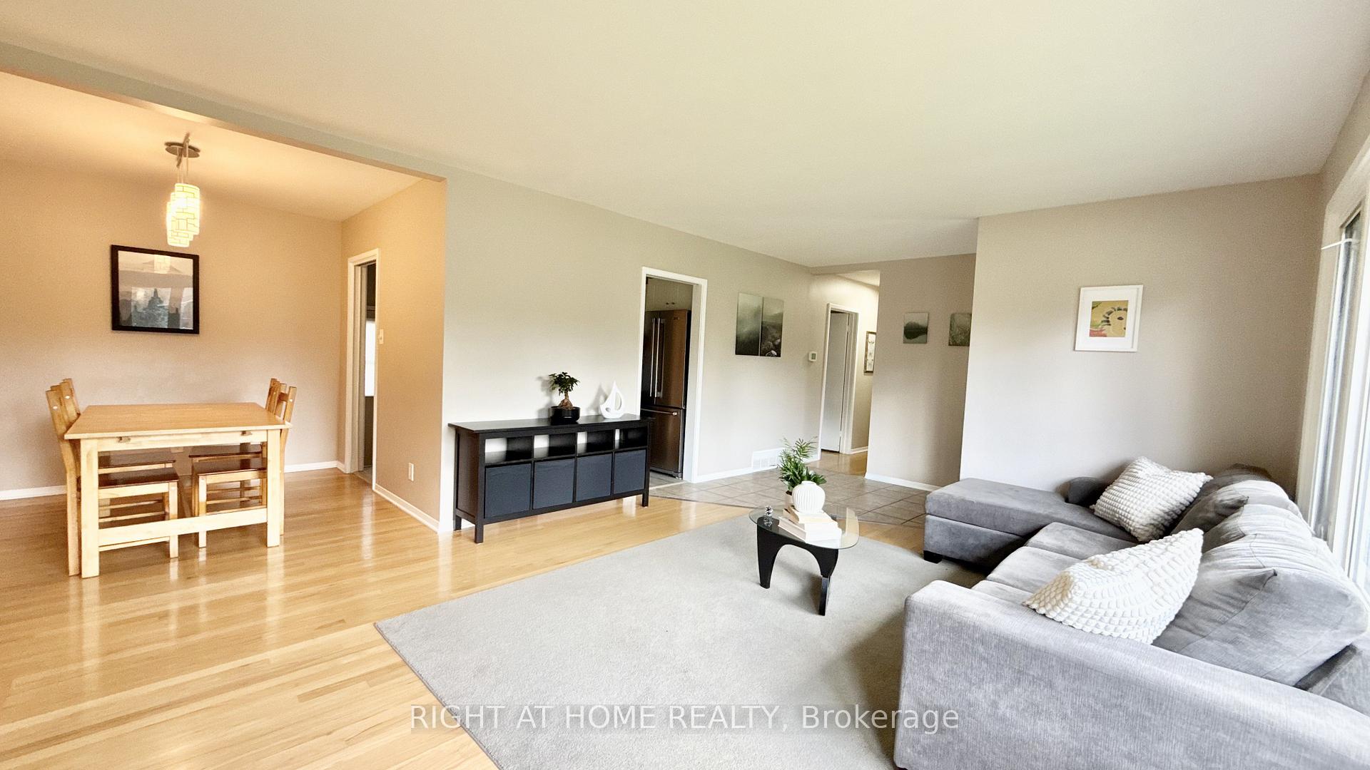 Photo 8 of 989 Goren Avenue, Ottawa, Elmvale Acres/Urbandale — HOMEH