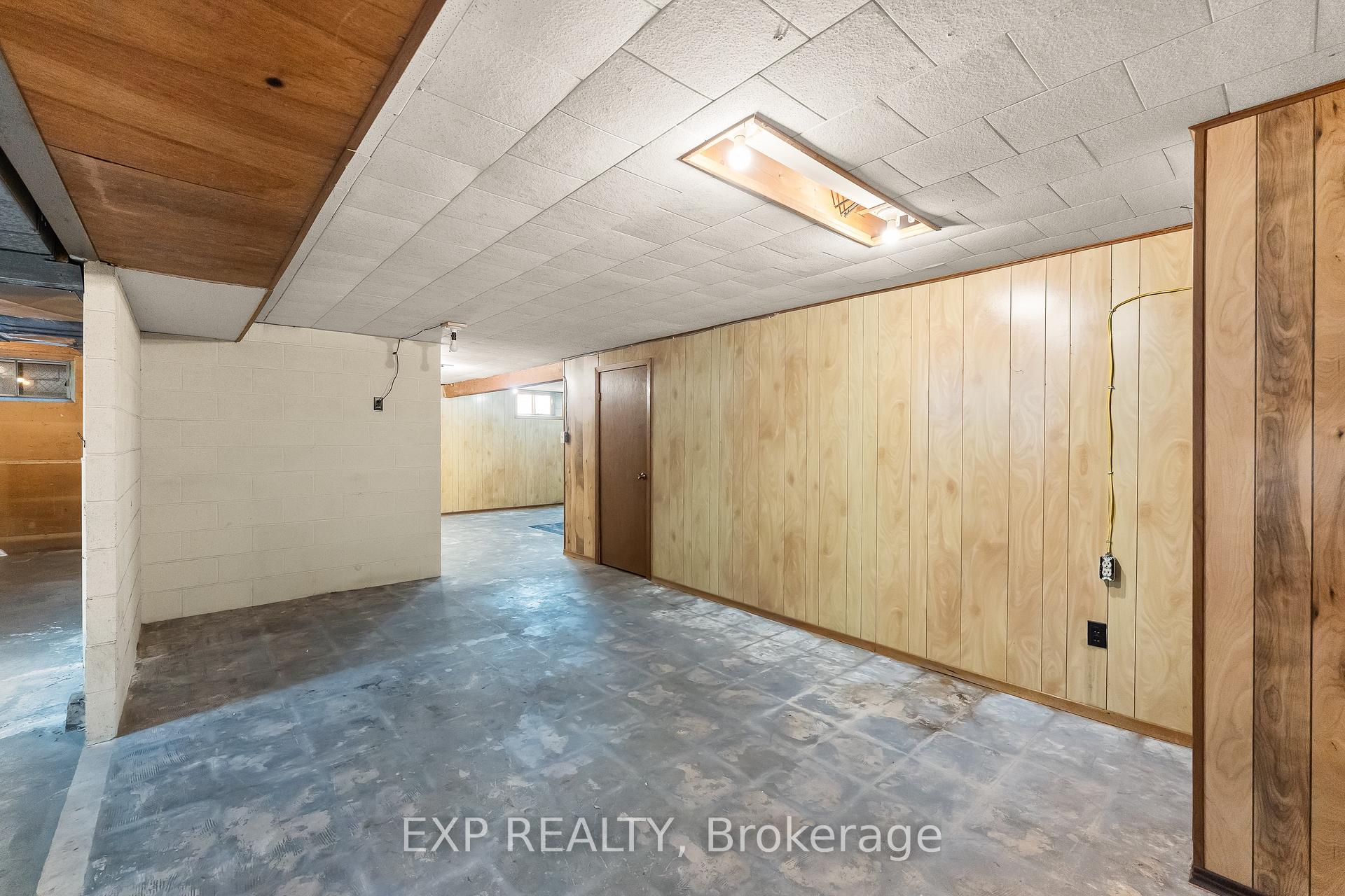 Photo 24 of 186A Lakeshore Road, St. Catharines, Vine/Linwell — HOMEH