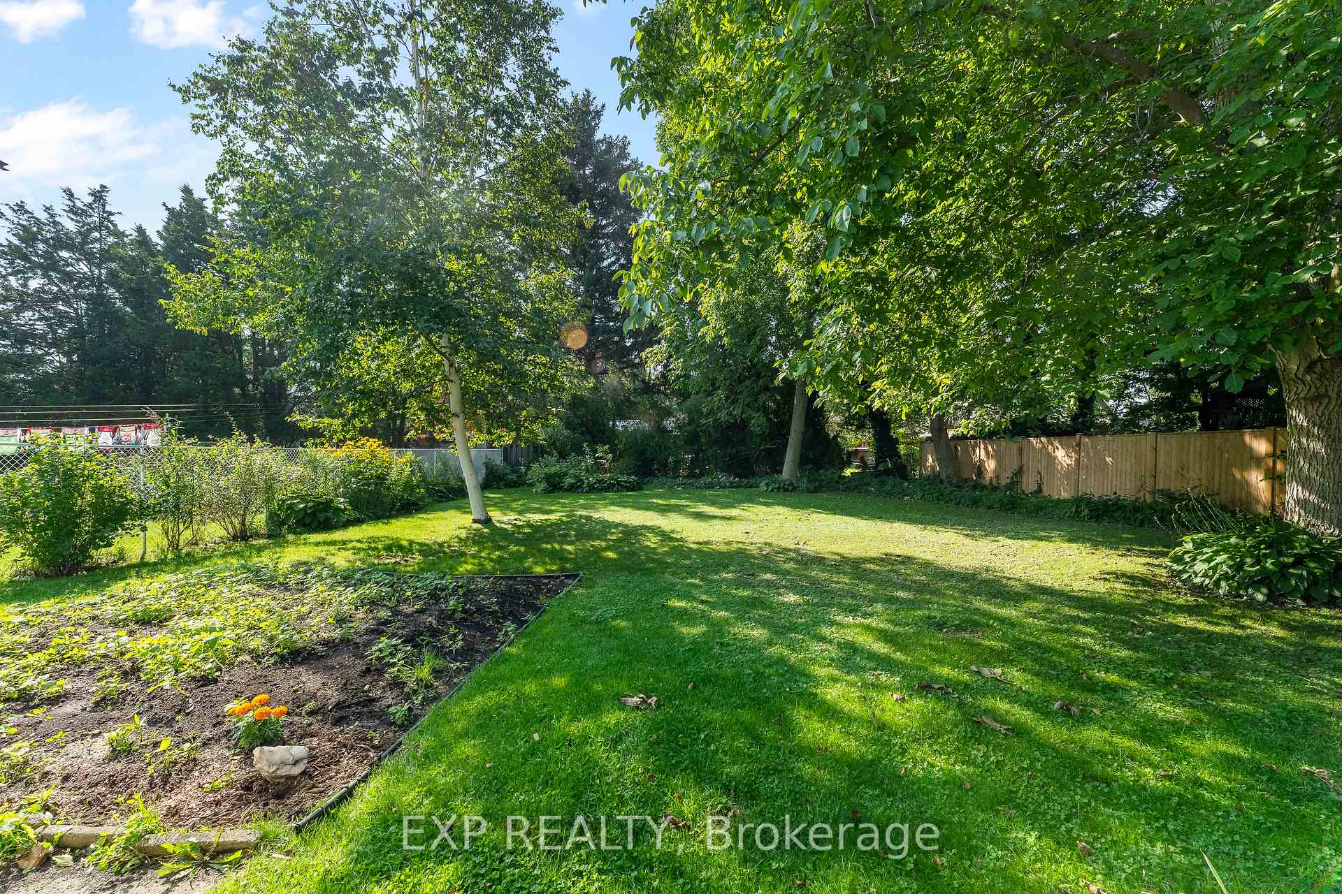 Photo 31 of 186A Lakeshore Road, St. Catharines, Vine/Linwell — HOMEH