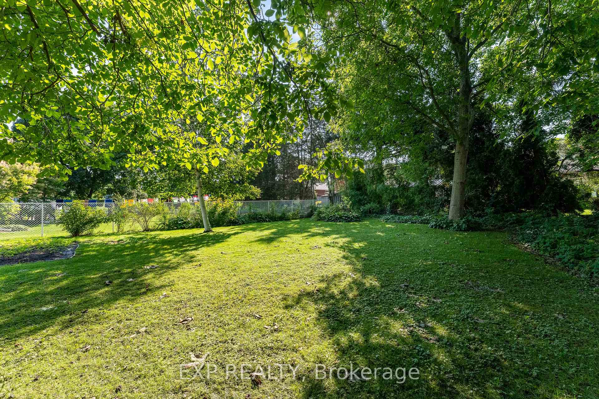 Photo 33 of 186A Lakeshore Road, St. Catharines, Vine/Linwell — HOMEH
