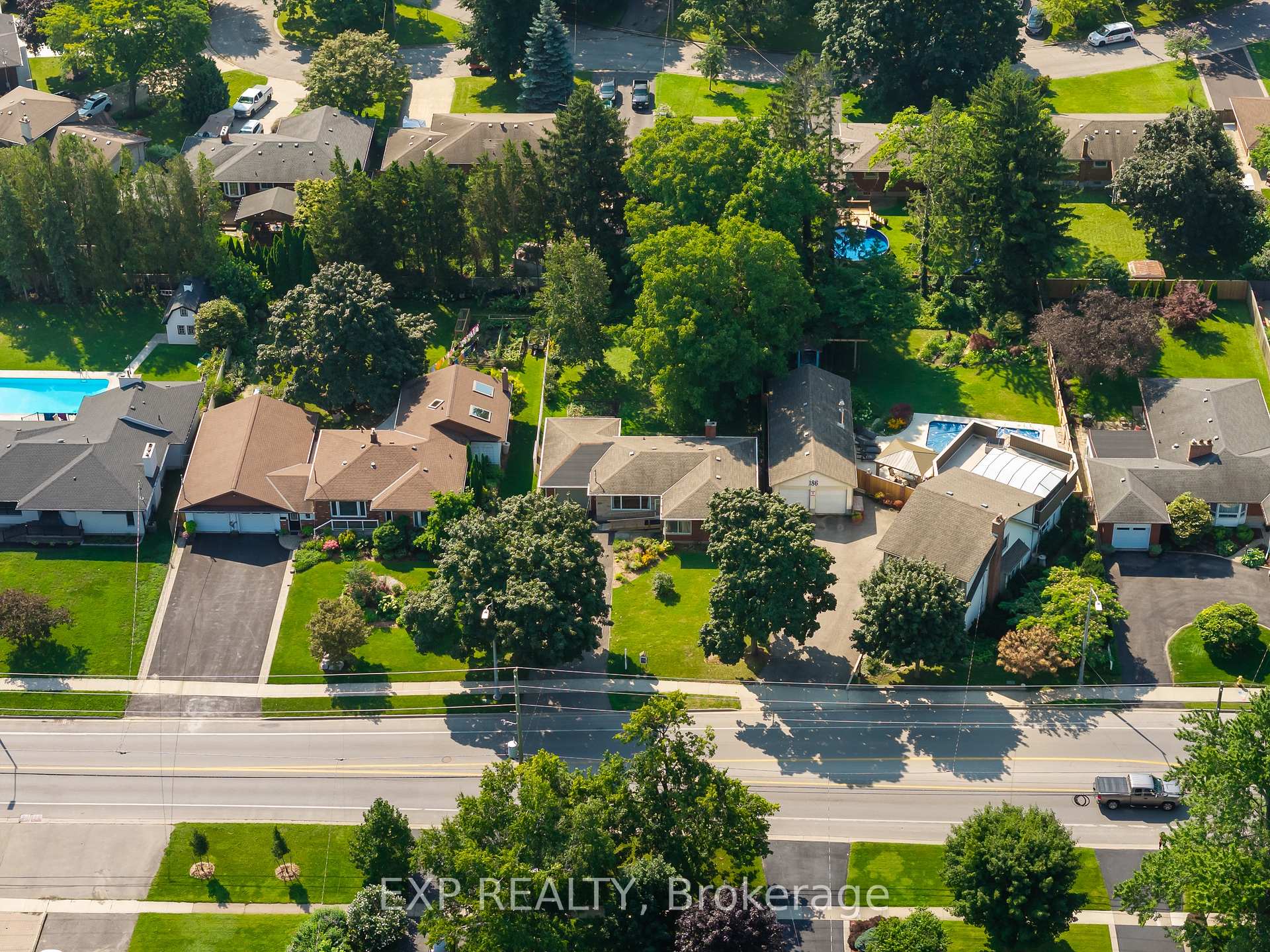 Photo 36 of 186A Lakeshore Road, St. Catharines, Vine/Linwell — HOMEH